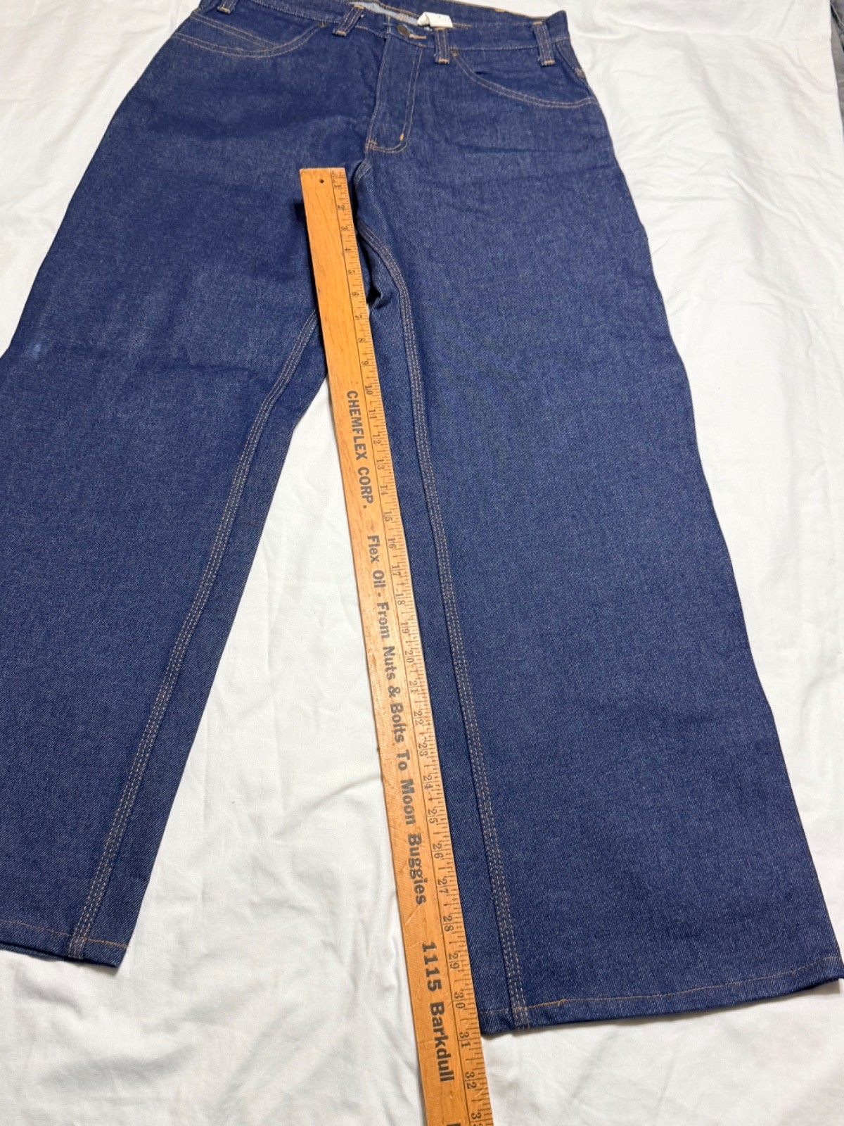 Ben Davis Carpenter Jeans 32X31 STYLE 776 DARK BLUE DISTRESSED FLAW