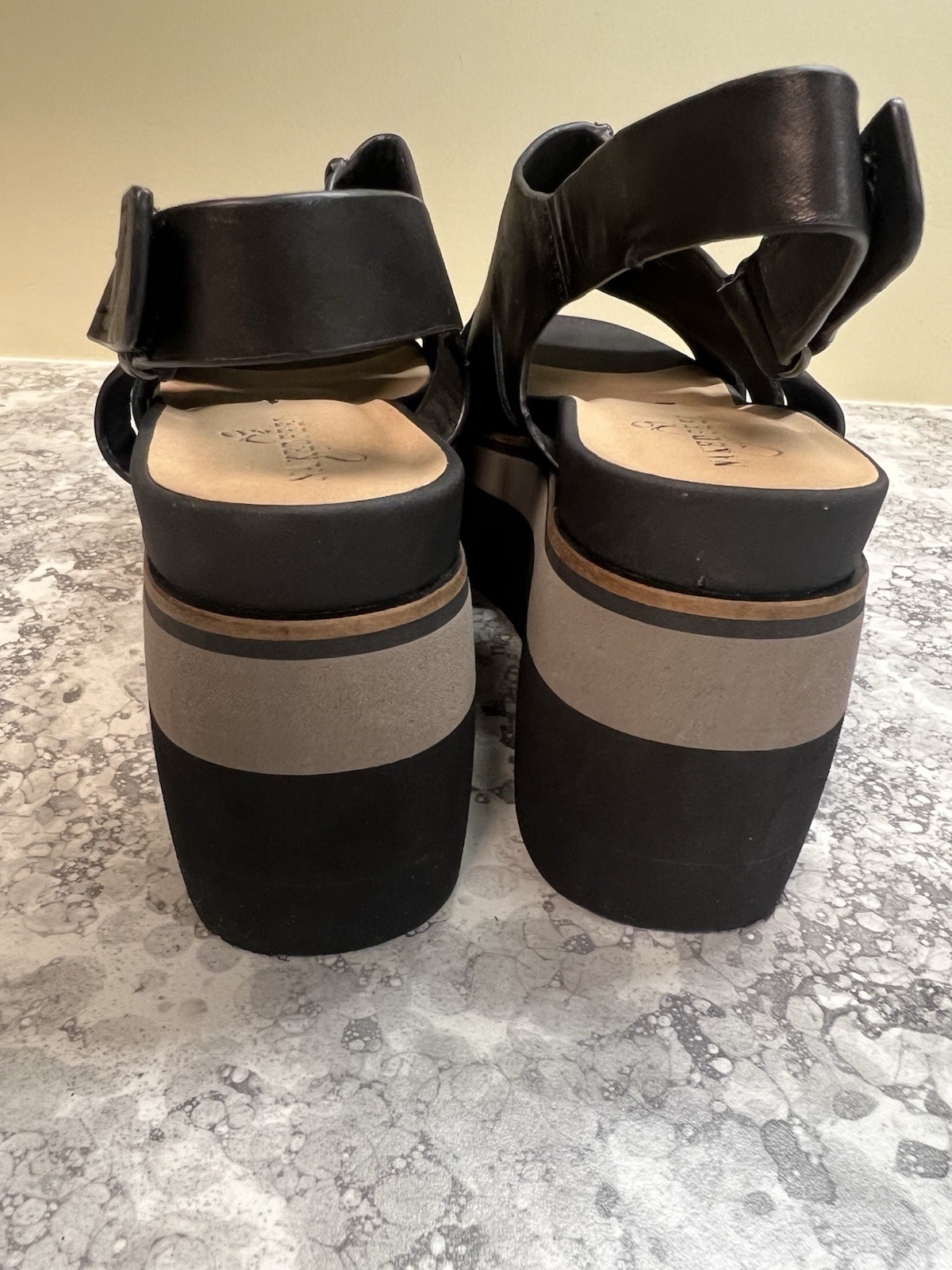 Naked Feet Geo Platform Genuine Leather Wedge Sandal Womens Size 8.5