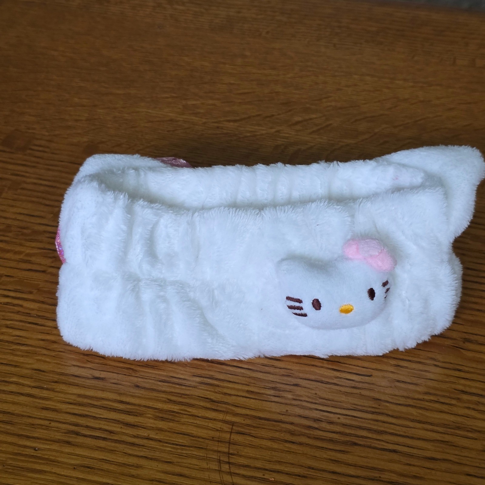 NEW The Crème Shop Hello Kitty Plush Spa Headband White Pink Glitter Bow Sanrio