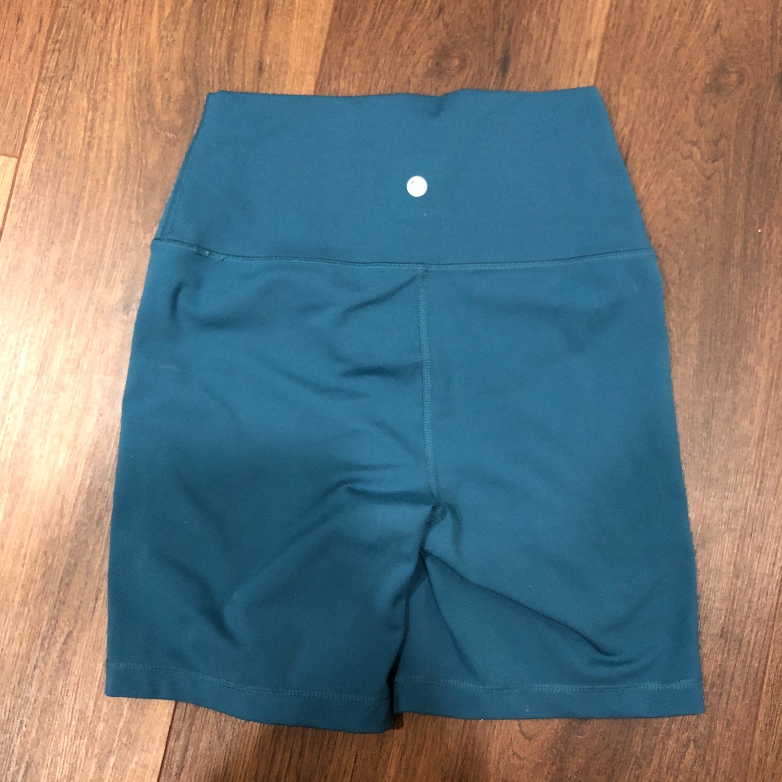 Yogalicious – Lux Everyday Biker Short Yoga Pilates 6.5″ inseam Stretch Sz M LOT
