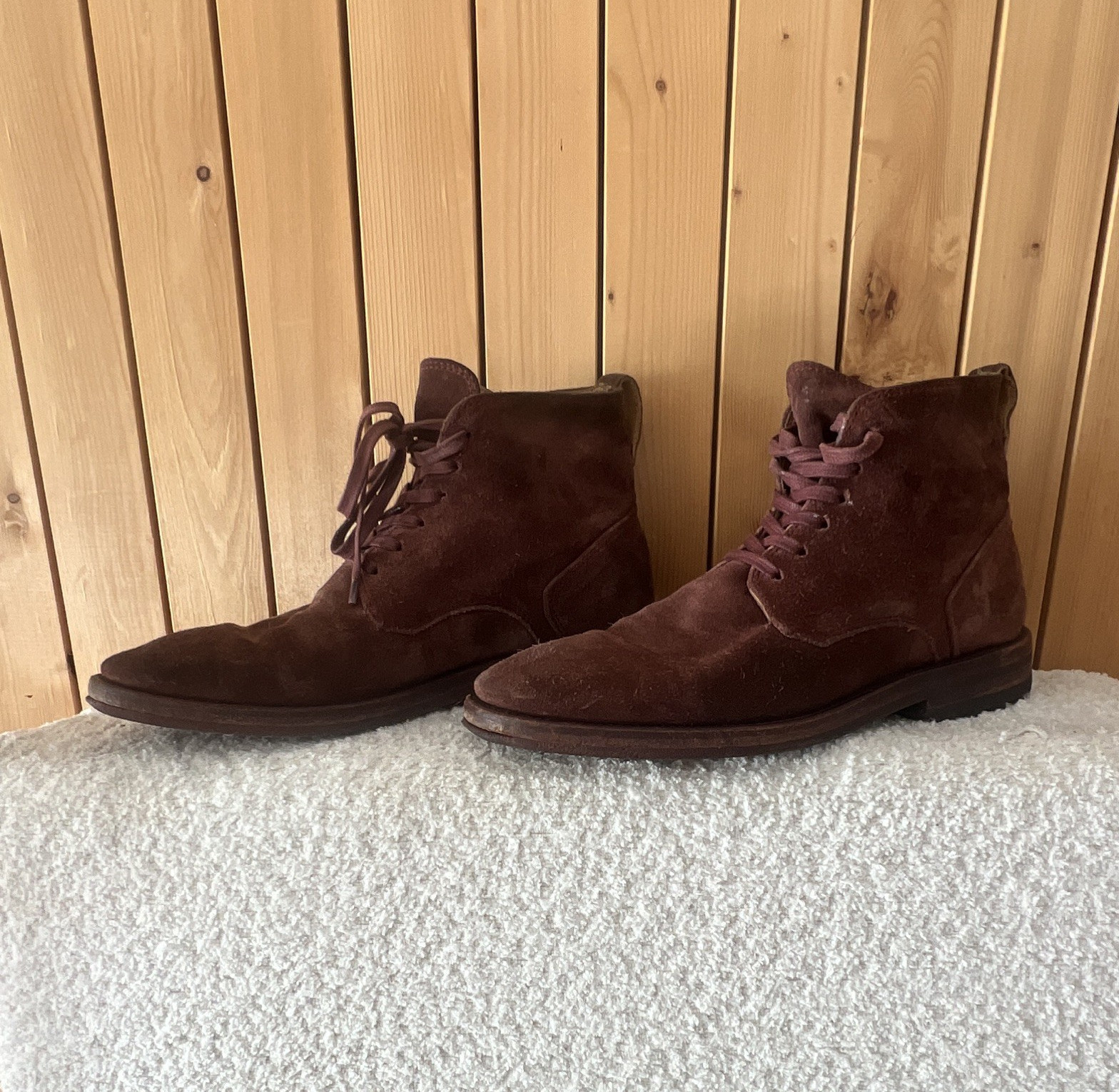 John Varvatos Men’s Red Suede Chukka Ankle Boots Lace-Up Round Toe US 9