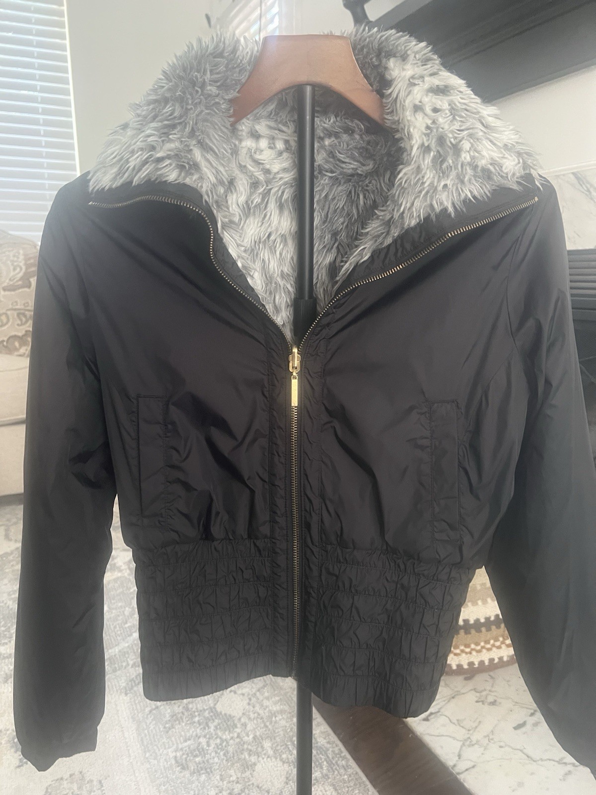 Women’s/teen Vintage 1991 SouthPole Black Full Zip Faux Fur Trim Puffer Jacket