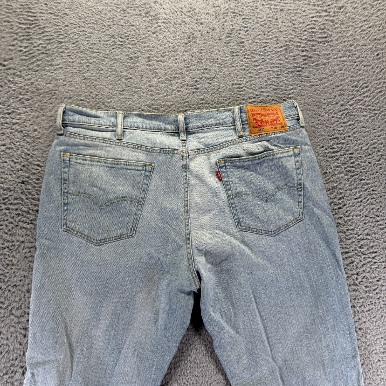 Levi’s 541 Jeans Men’s 40×29 Blue Cotton Denim Tapered Athletic Faded Stretch