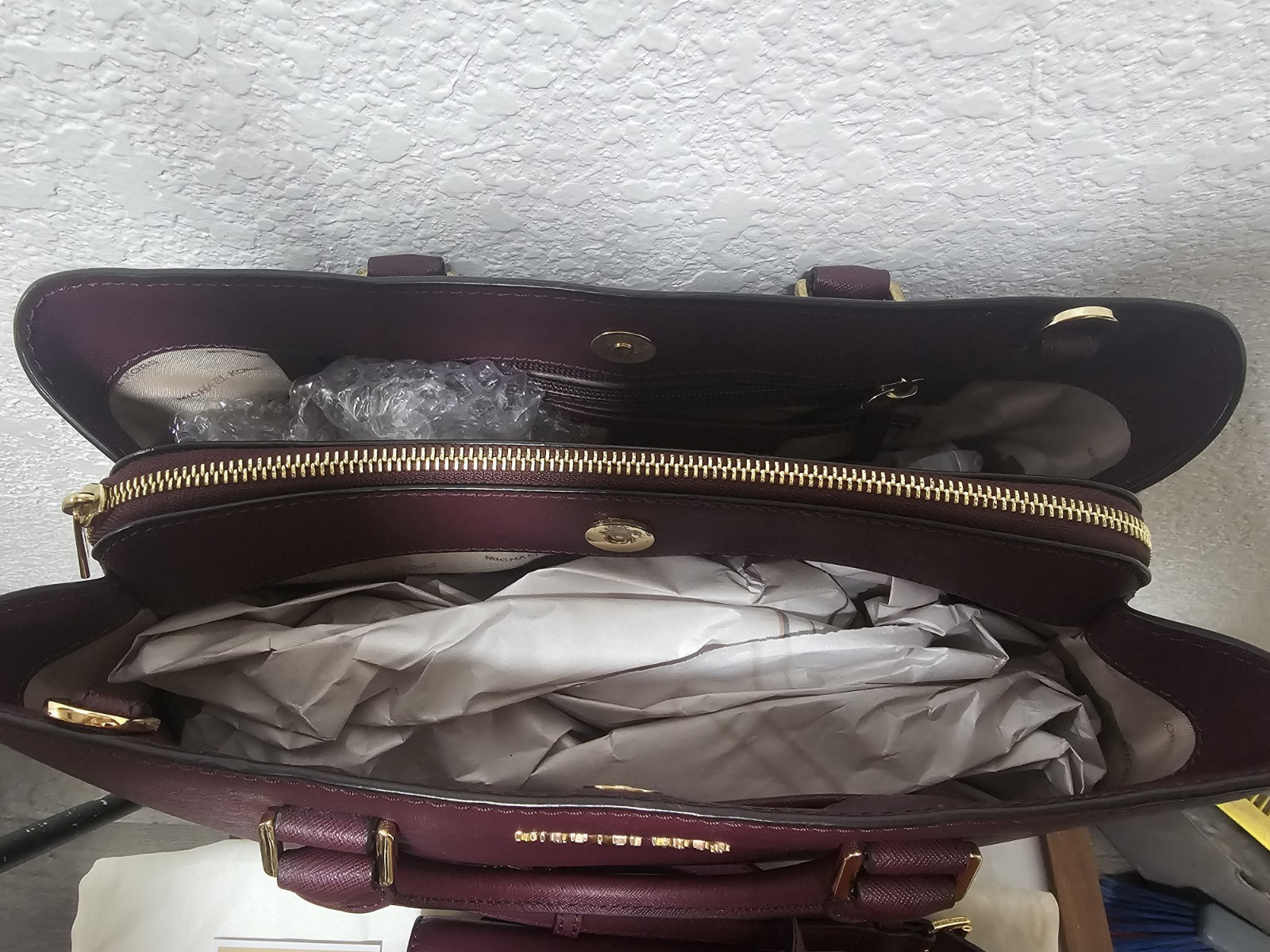 Michael Kors Savannah Saffiano Leather Bag with wallet & dust bag Burgundy Wine