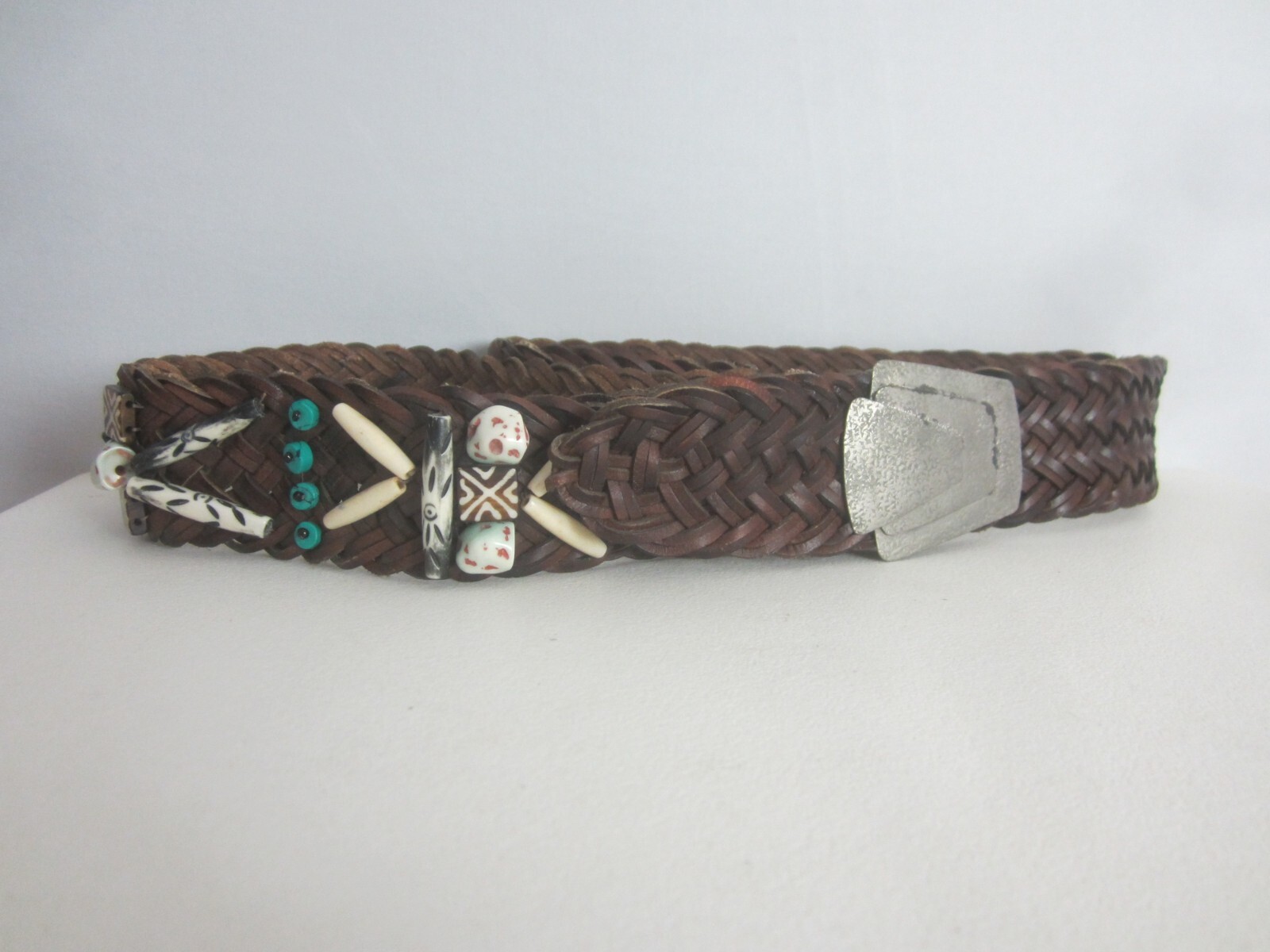 Unbranded Unisex M / L Brown Leather Woven Southwestern Belt Beaded 34″ – 36″