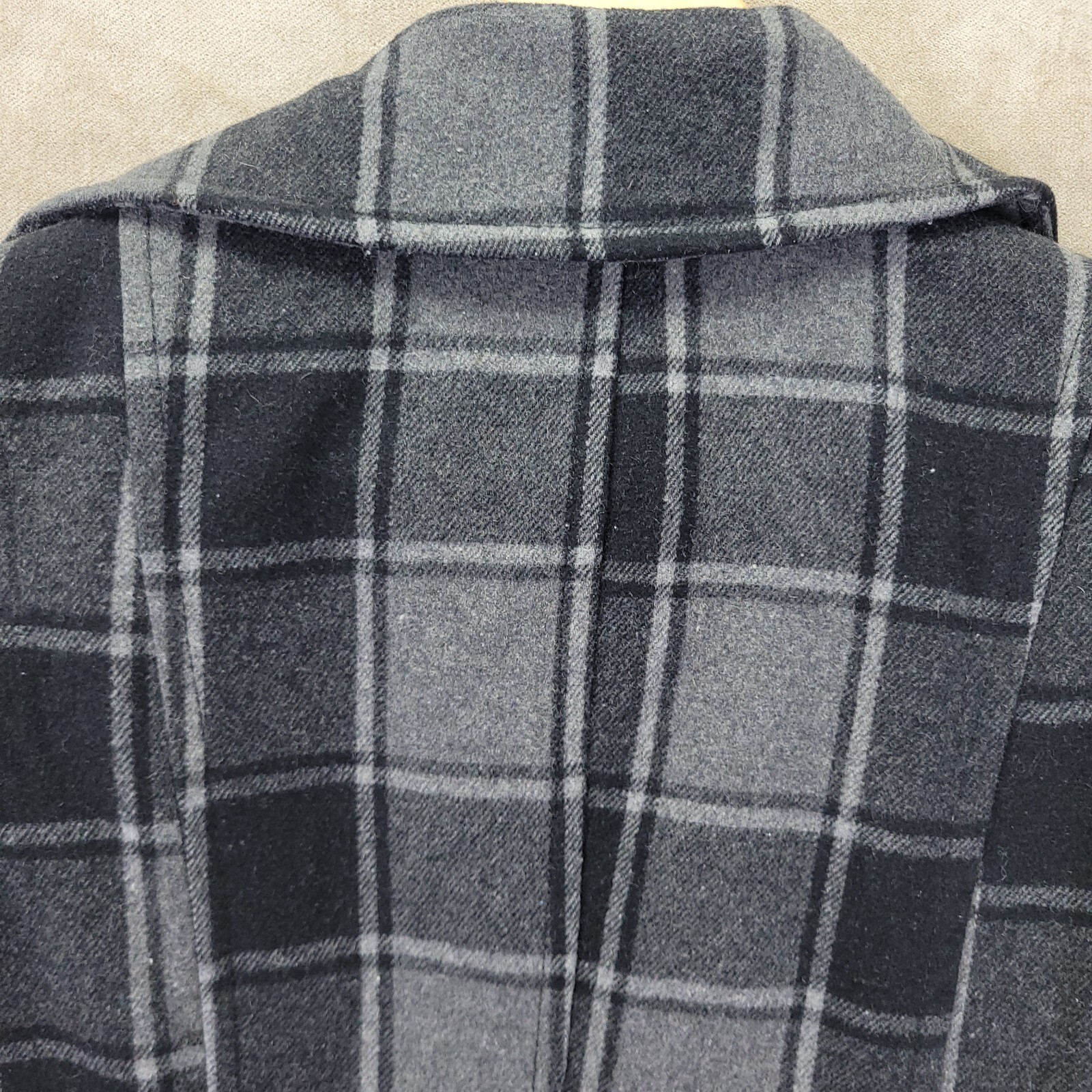 Old Navy Gray & Black Plaid Wool Blend Womens Double Breast Pea Coat Size Medium
