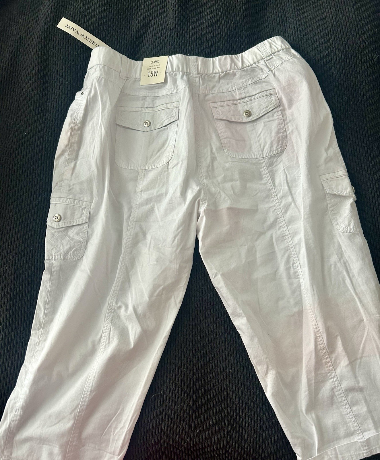 Cato Women’s Plus White Cargo Capris Stretch Waist Comfort Cotton/Spandex Button
