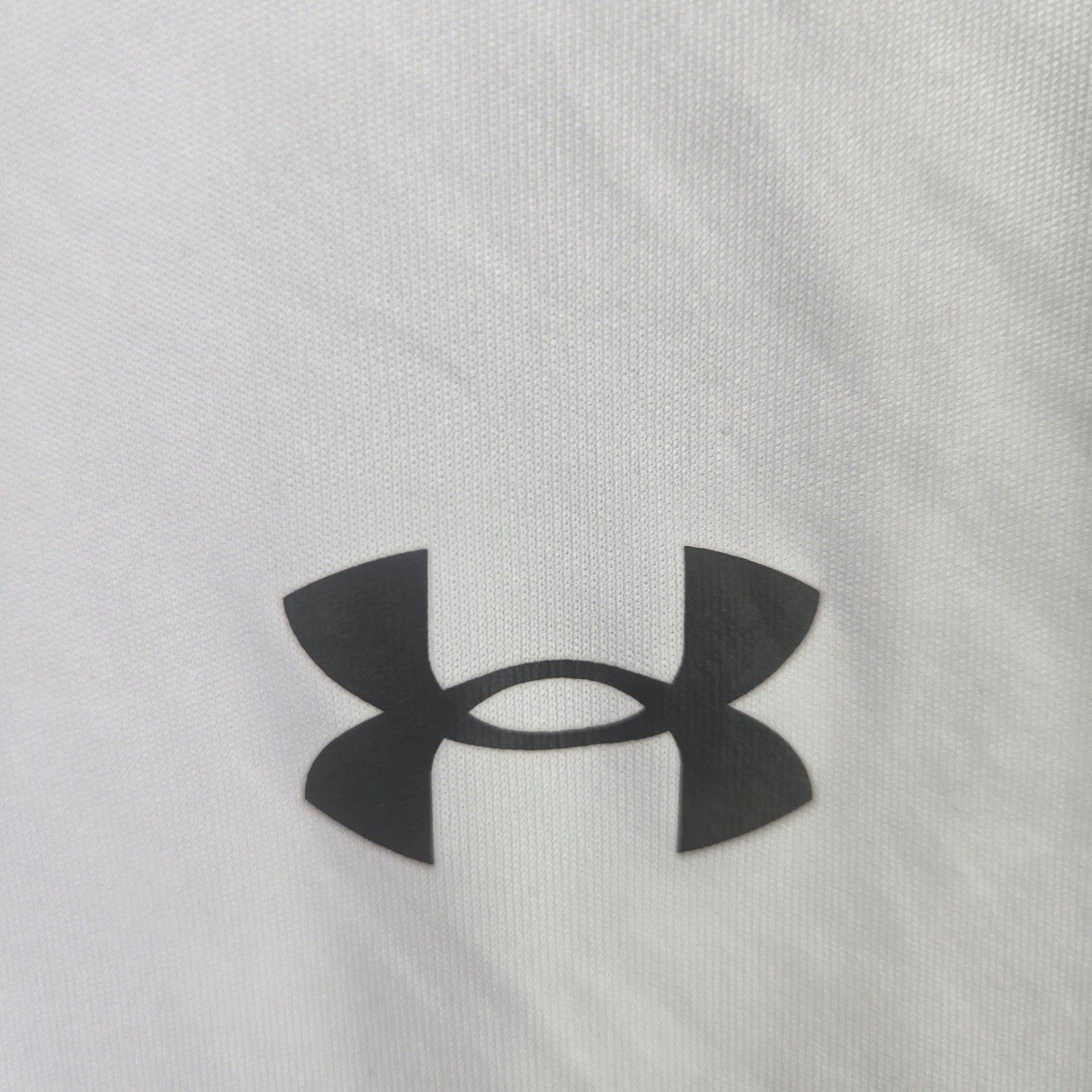Under Armour Pullover Tech 1/4 Zip Medium White Long Sleeve Loose Fit HeatGear