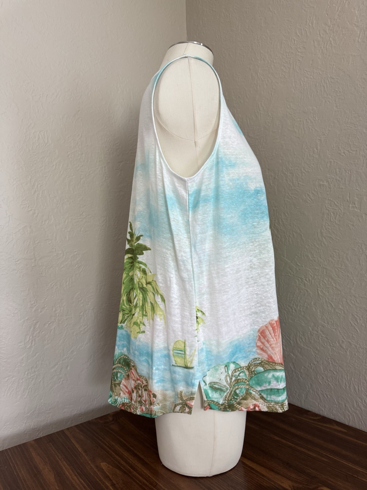 J.Jill 100% Linen Sleeveless Beach Scene Tank Size Medium