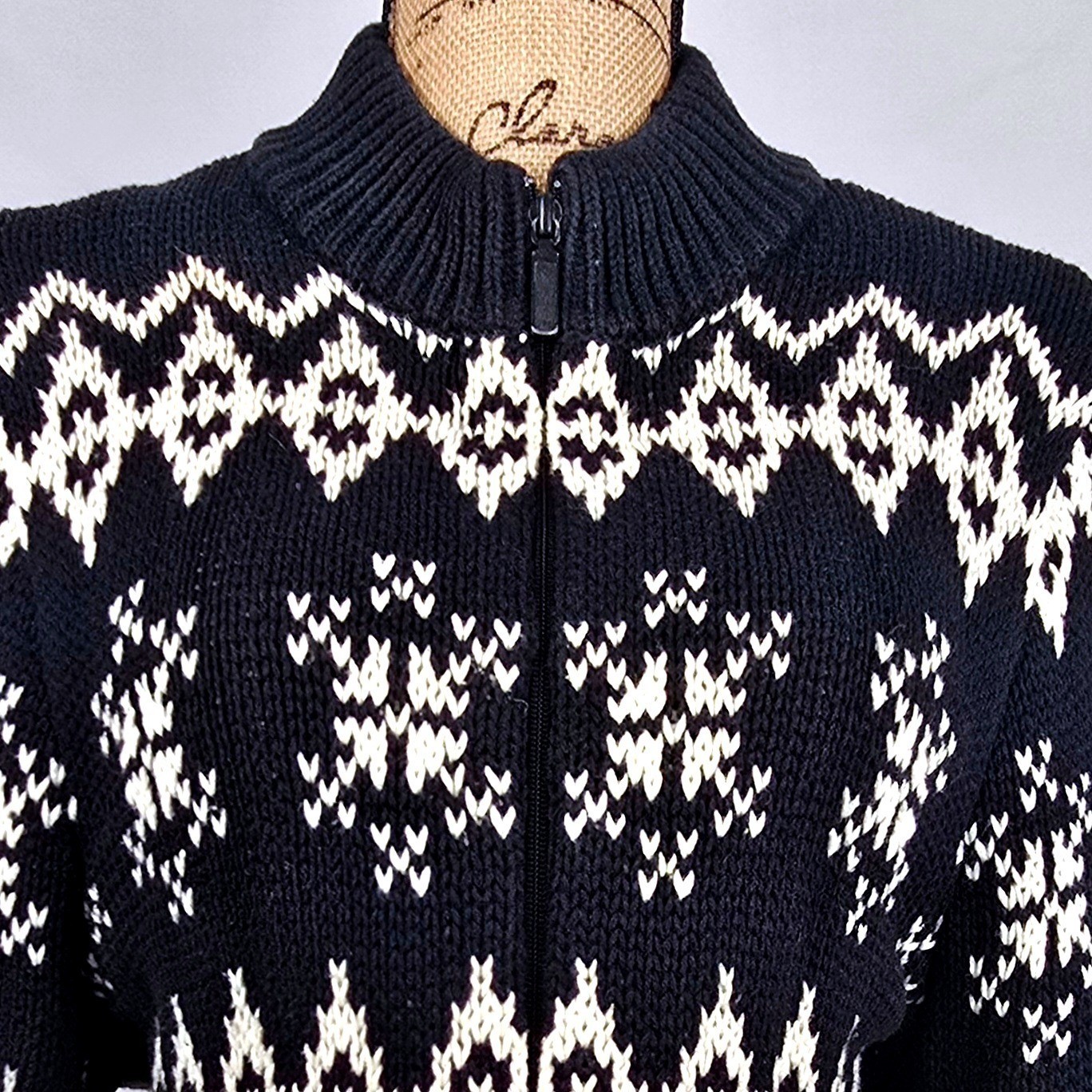 New York & Company Fair Isle Zip Sweater XL Black off White Nordic Snowflake