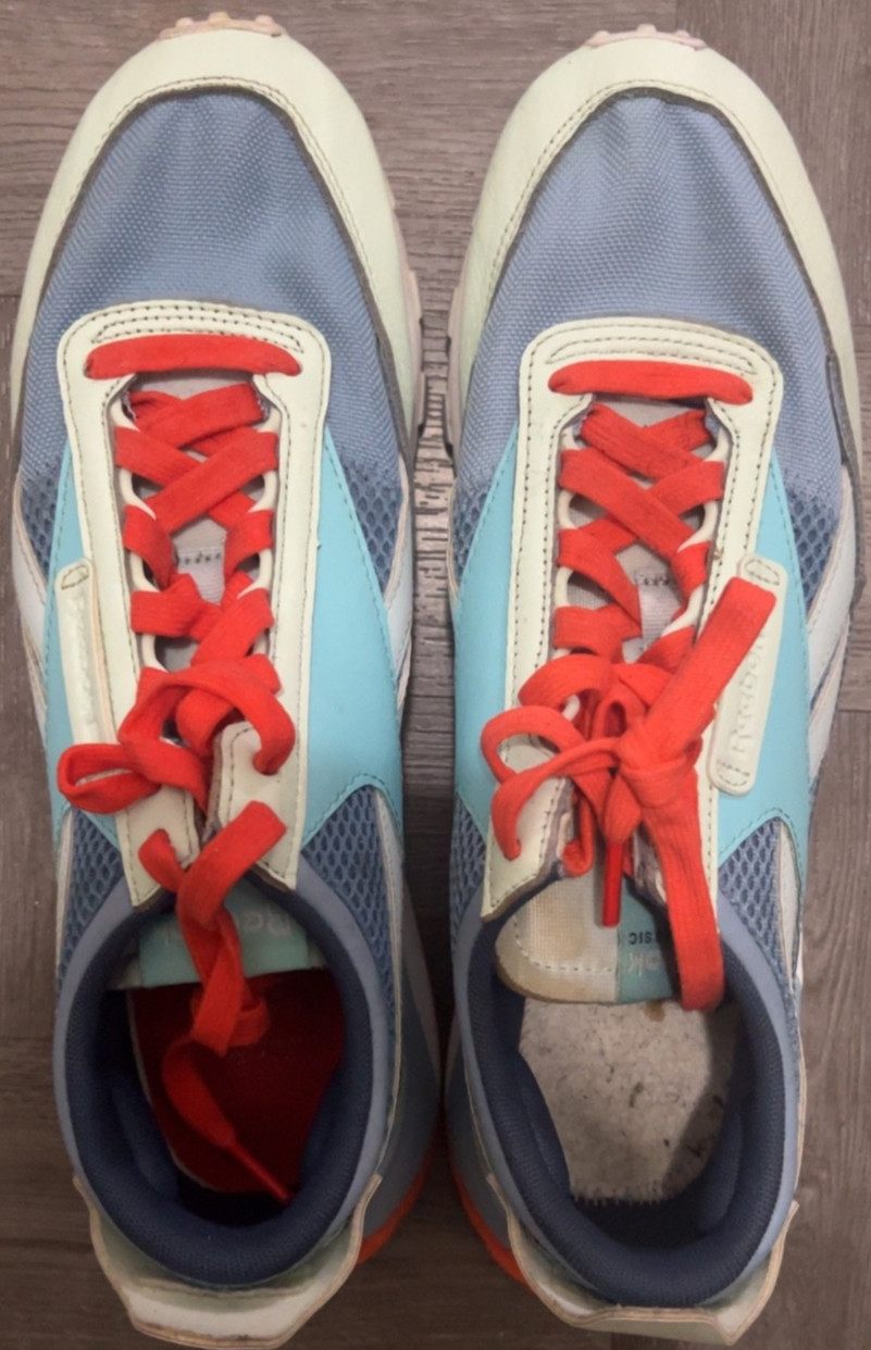 Reebok Classic Leather Legacy Chalk Blue Size 10