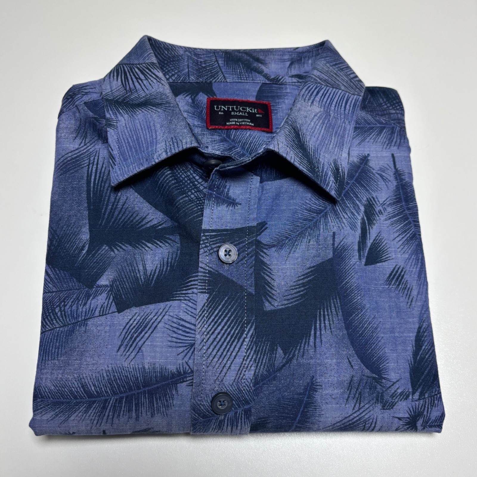 UNTUCKit Ferrara Tropical Blue Palm Leaf Mens S Short Sleeve Button Up Shirt