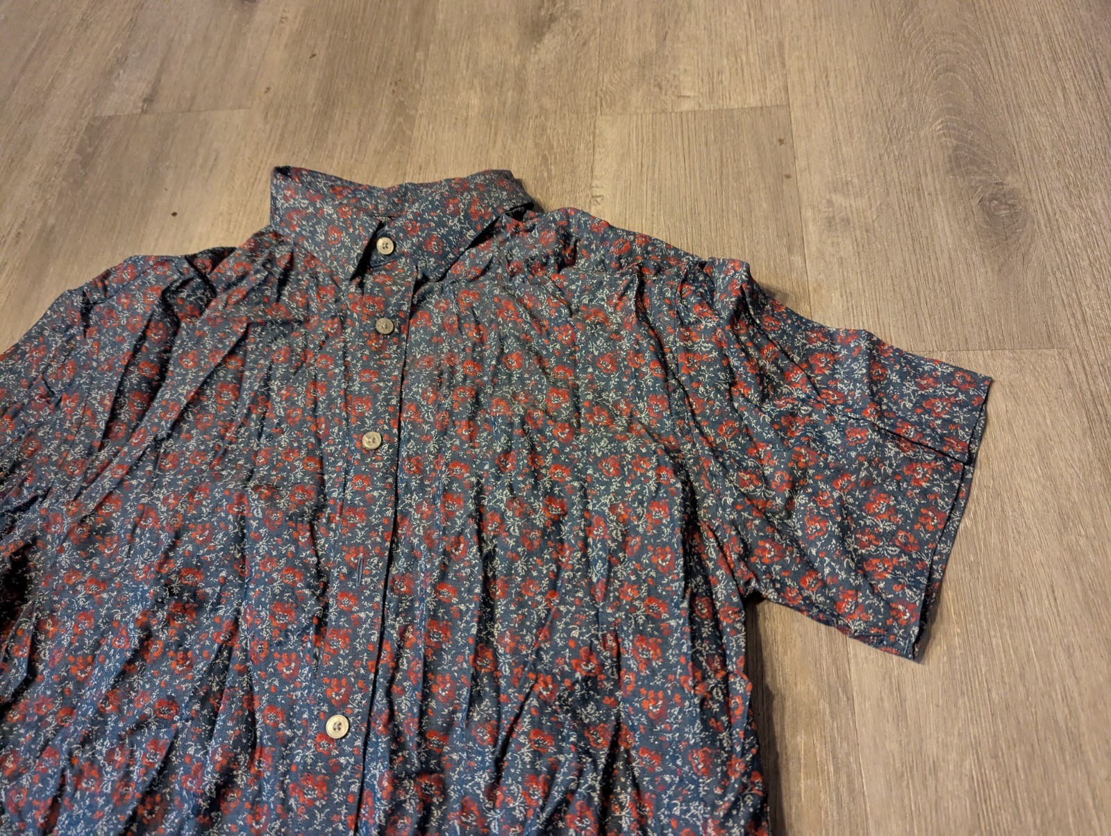 Untuckit Short Sleeve Button Up Shirt Floral AOP Hartwell Mens Medium