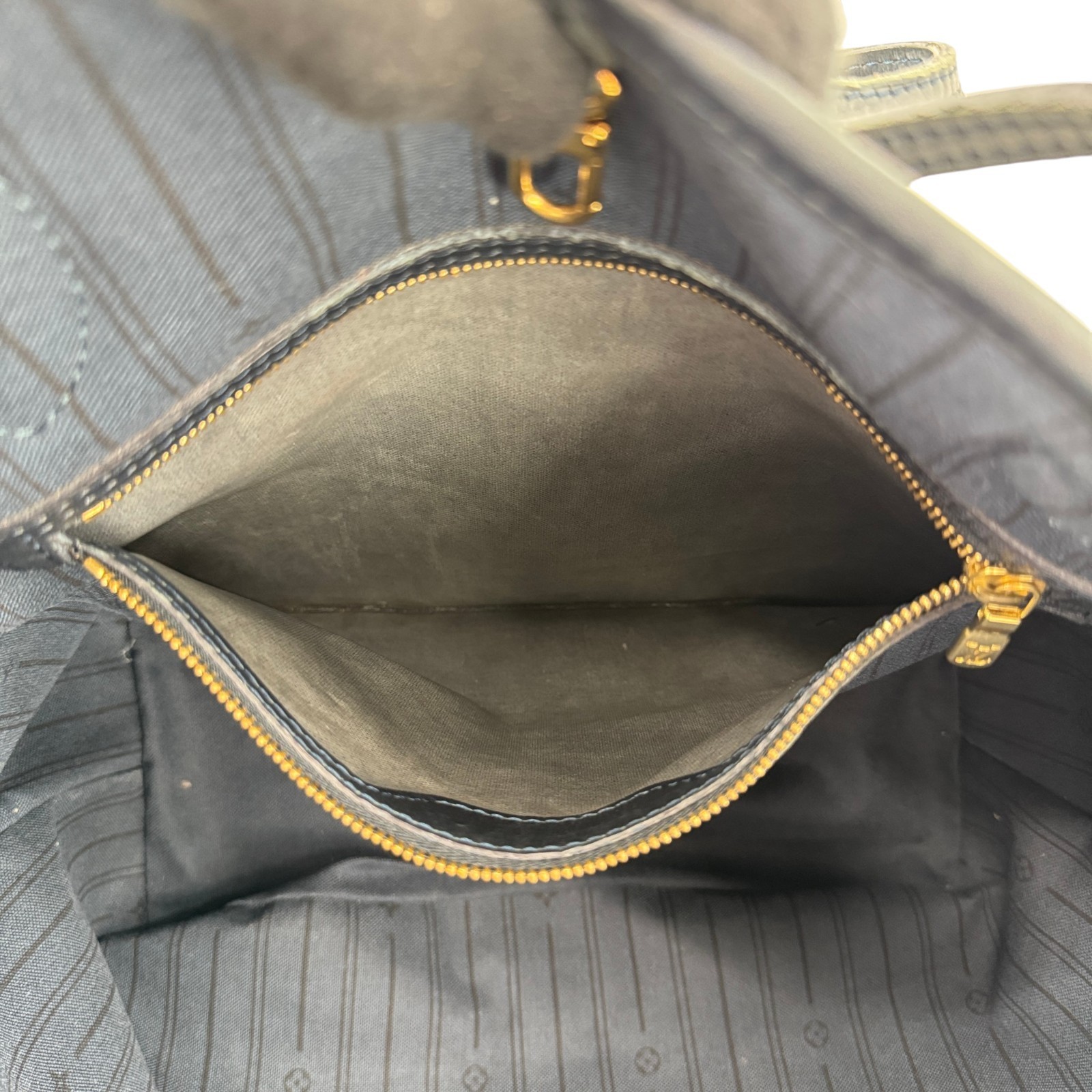 LOUIS VUITTON Neverfull MM Monogram Idylle Canvas Navy Shoulder Tote Bag M40514