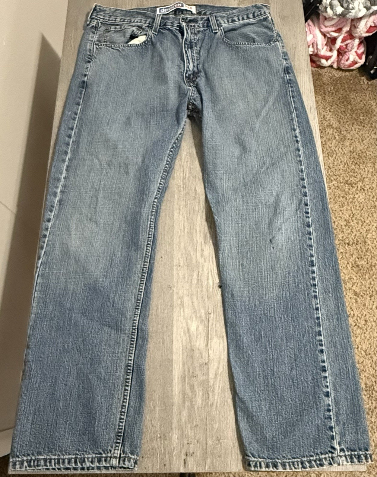Denizen from Levi’s Men’s Regular Fit Straight Leg Mid Rise Medium Wash Jeans
