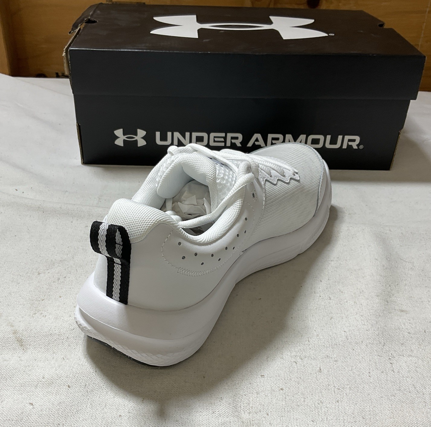 Under Armour Men’s UA Charged Assert 10 3026175-104 Shoes White/Black US 9.5M H5