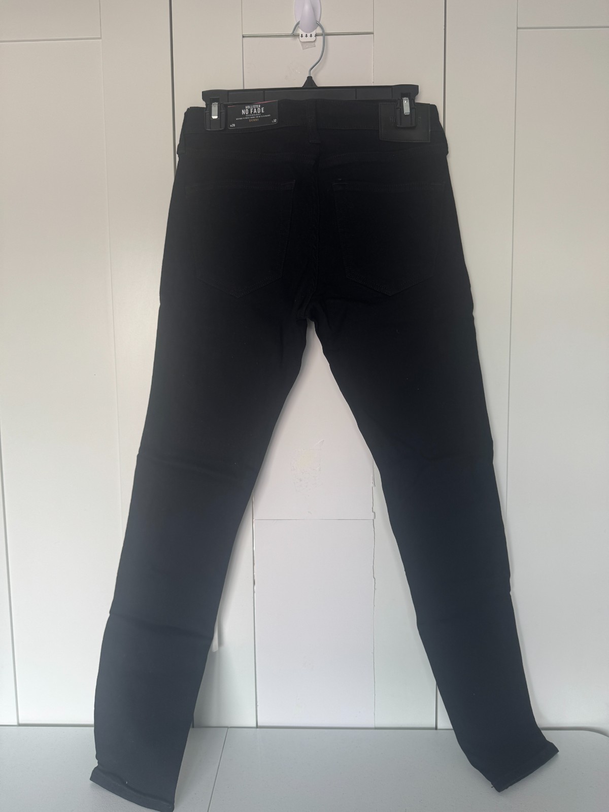 Hollister Jeans No Fade technology Men’s Size W29x32 Skinny stretch.