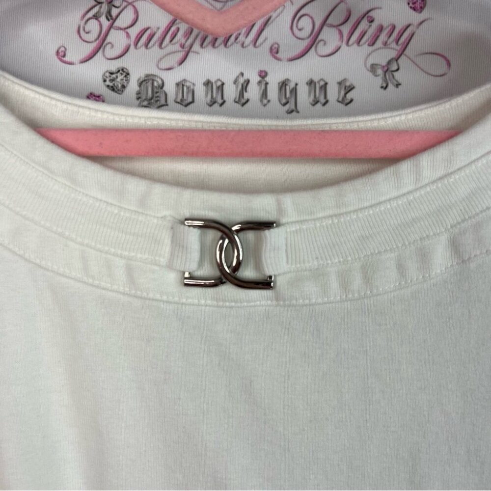 Rafaella tshirt metal clasp detail ring neckline Elegant White Women’s Top