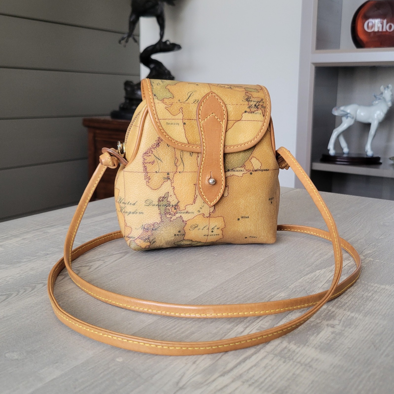 Vintage Classe Alviero Martini Geo Classic Mini Crossbody Belt Bag Map Print EUC