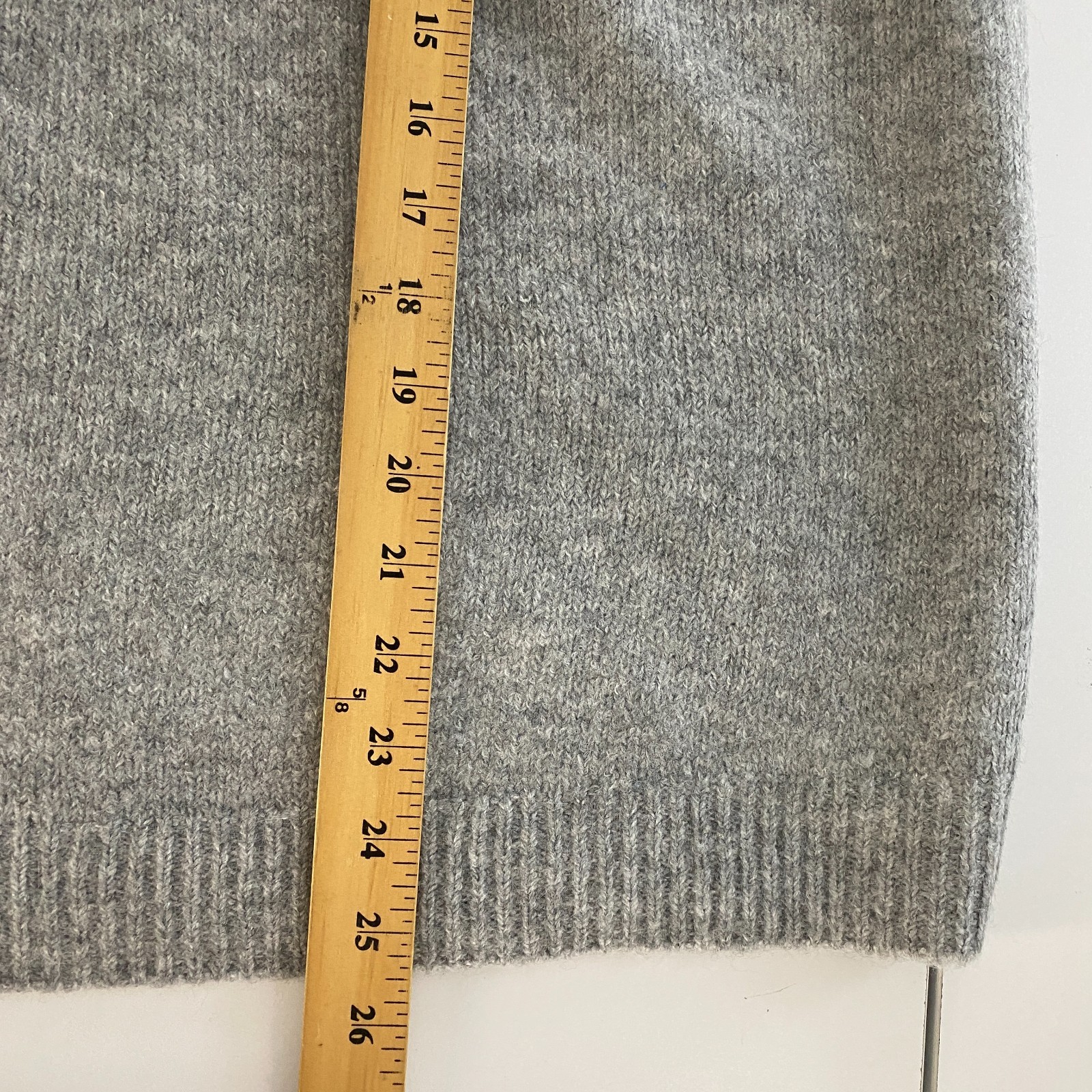 Cupcakes & Cashmere Ghost Sweater Size 1X Pullover Light Gray Halloween