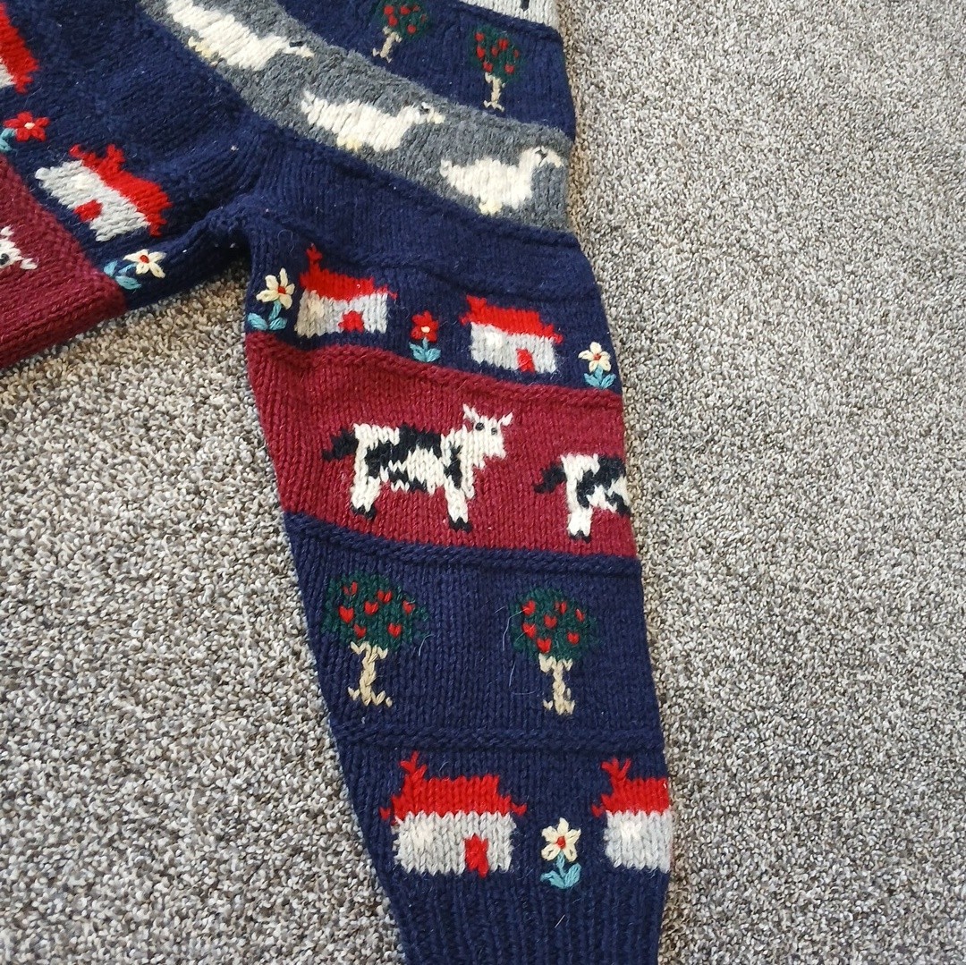 Susann D Knitted By Hand 100% Wool Shetland Farm Animal Sweater Medium