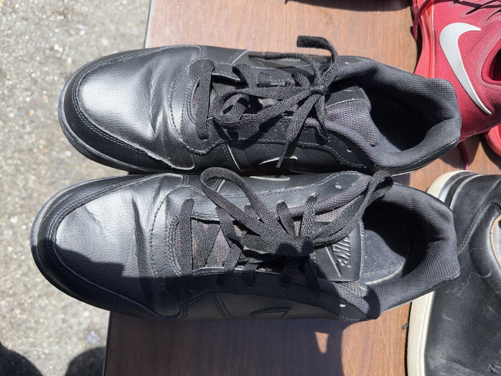 Nike Ebernon Low Triple Black Men’s Low Top Lace-Up Leather Sneakers AQ1775-003