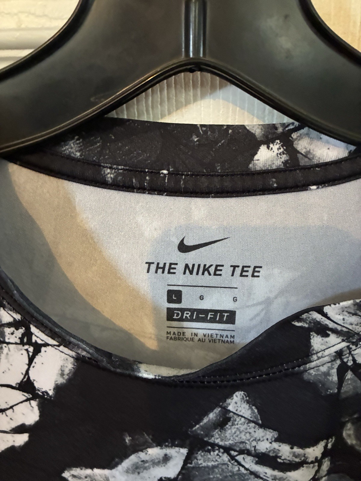 Nike Dri-FIT Black White All Over Print T-Shirt Men’s Large Athletic Tee