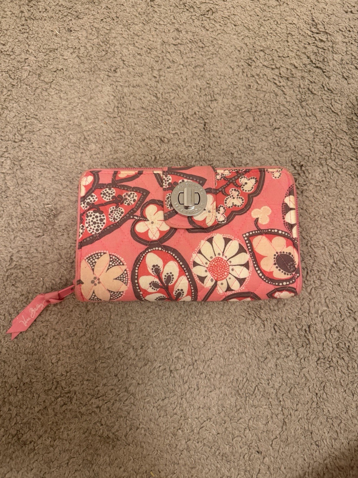 Vera Bradley Pink Multicolor Floral Quilted Zip-Around Turn Lock Folding Wallet