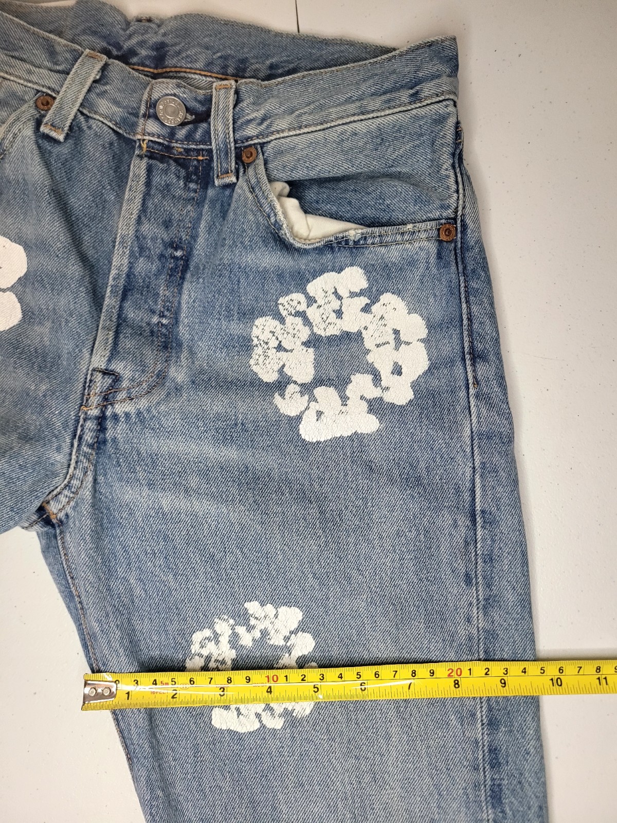 Levi’s 501 DT Denim Tears Cotton Wreath Jeans Levi’s Big E |28×30| Button Fly