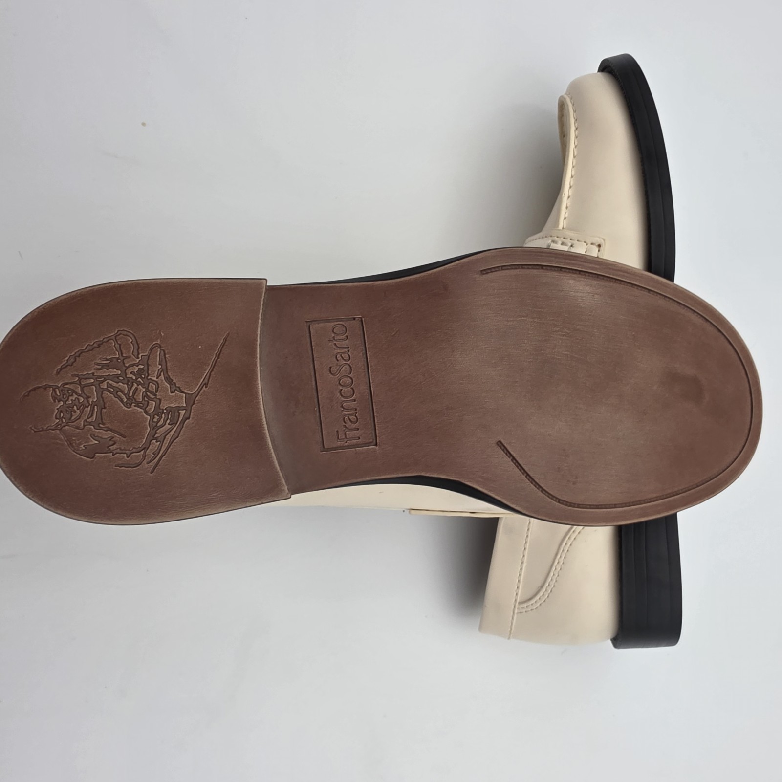 Franco Sarto Cream Loafers Size 5M Women’s Slip-On Classic Preppy Chic NEW