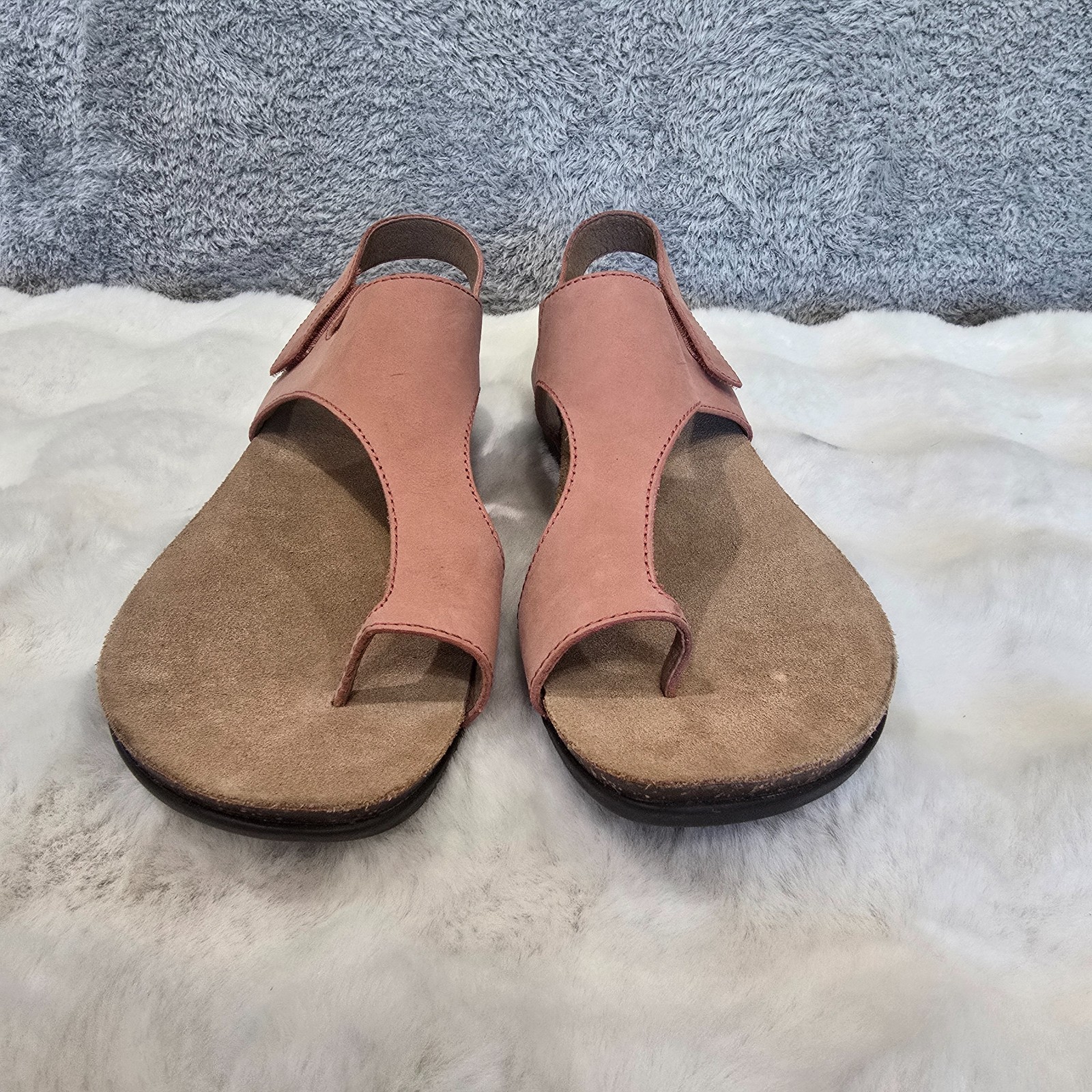Dansko Reece Rose Nubuck Leather Thong style Sandals Women’s Size 42 or US 11.5