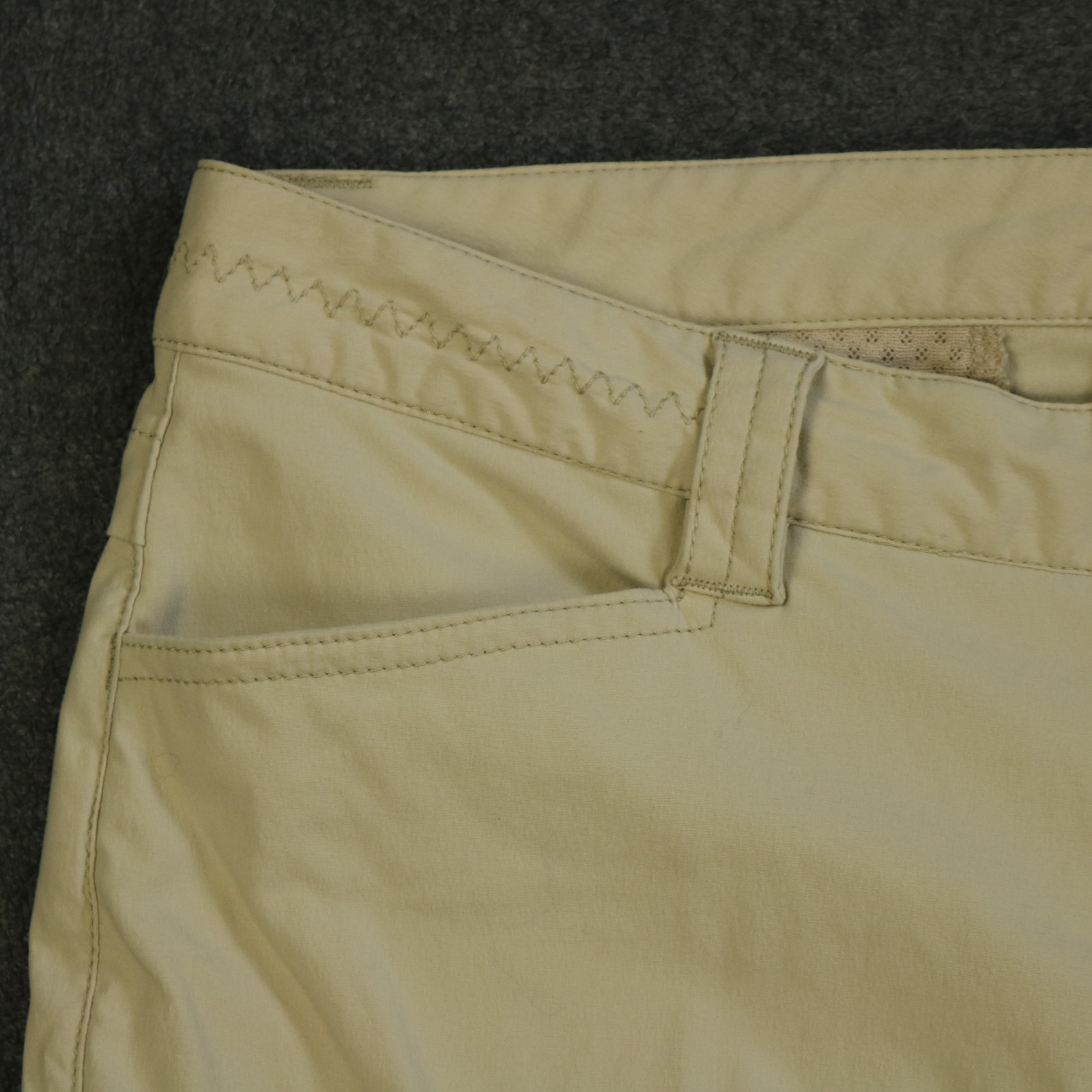 Eddie Bauer Travex Performance Short Low Rise Below-Knee Stretch Beige 2 30×20.5