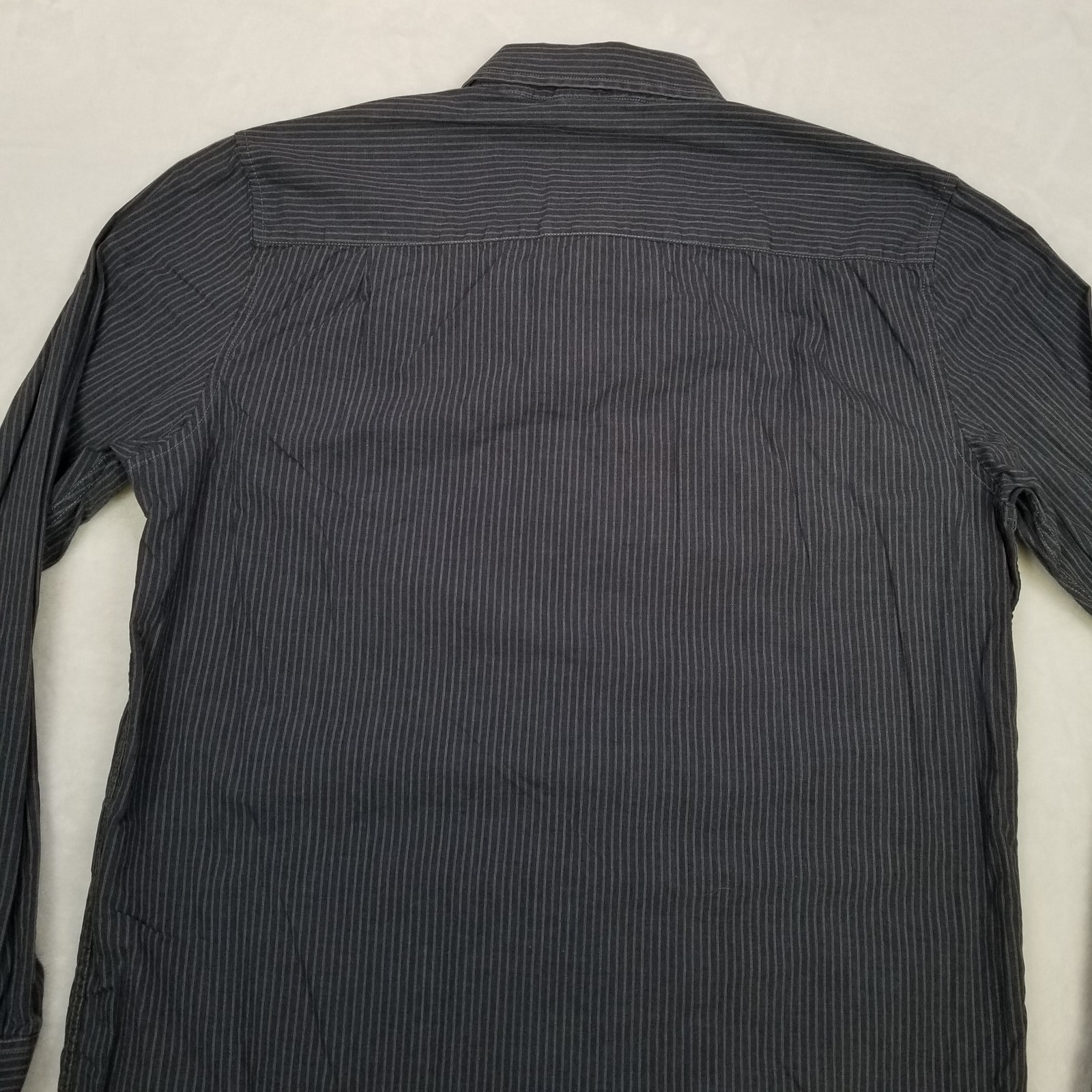 Victorinox Men’s M Dark Blue Pinstripe Button Down Shirt Standard Fit Long Sleev