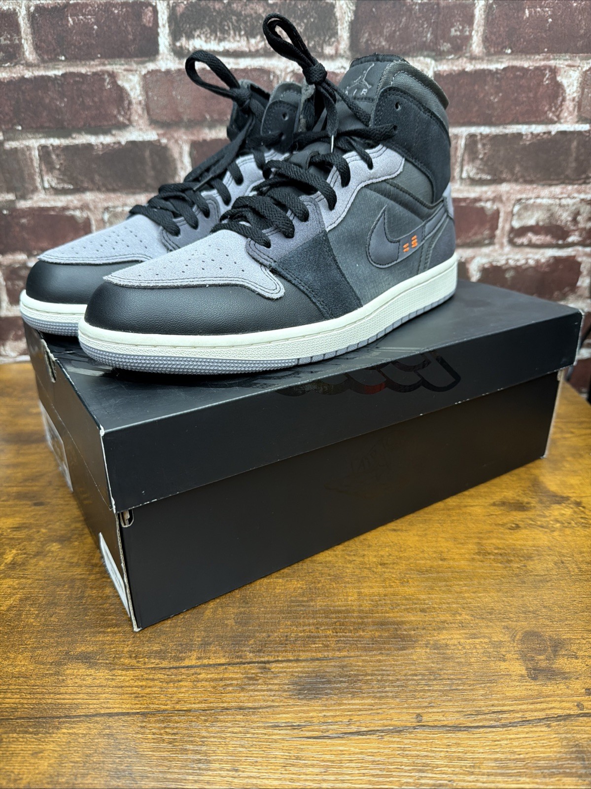 Nike Air Jordan 1 Mid SE Craft ‘Inside Out – Black’ DM9652 001 US Men’s 11 NIB