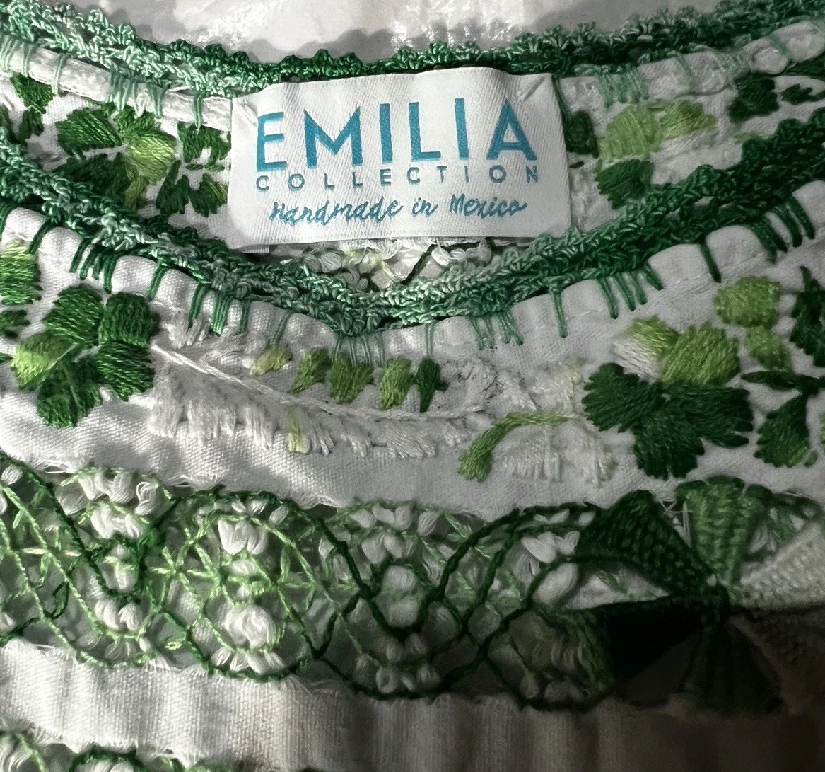 Gorgeous Oaxaca Tunic In White With Multi Greens Embroidery White Crochet Sz L