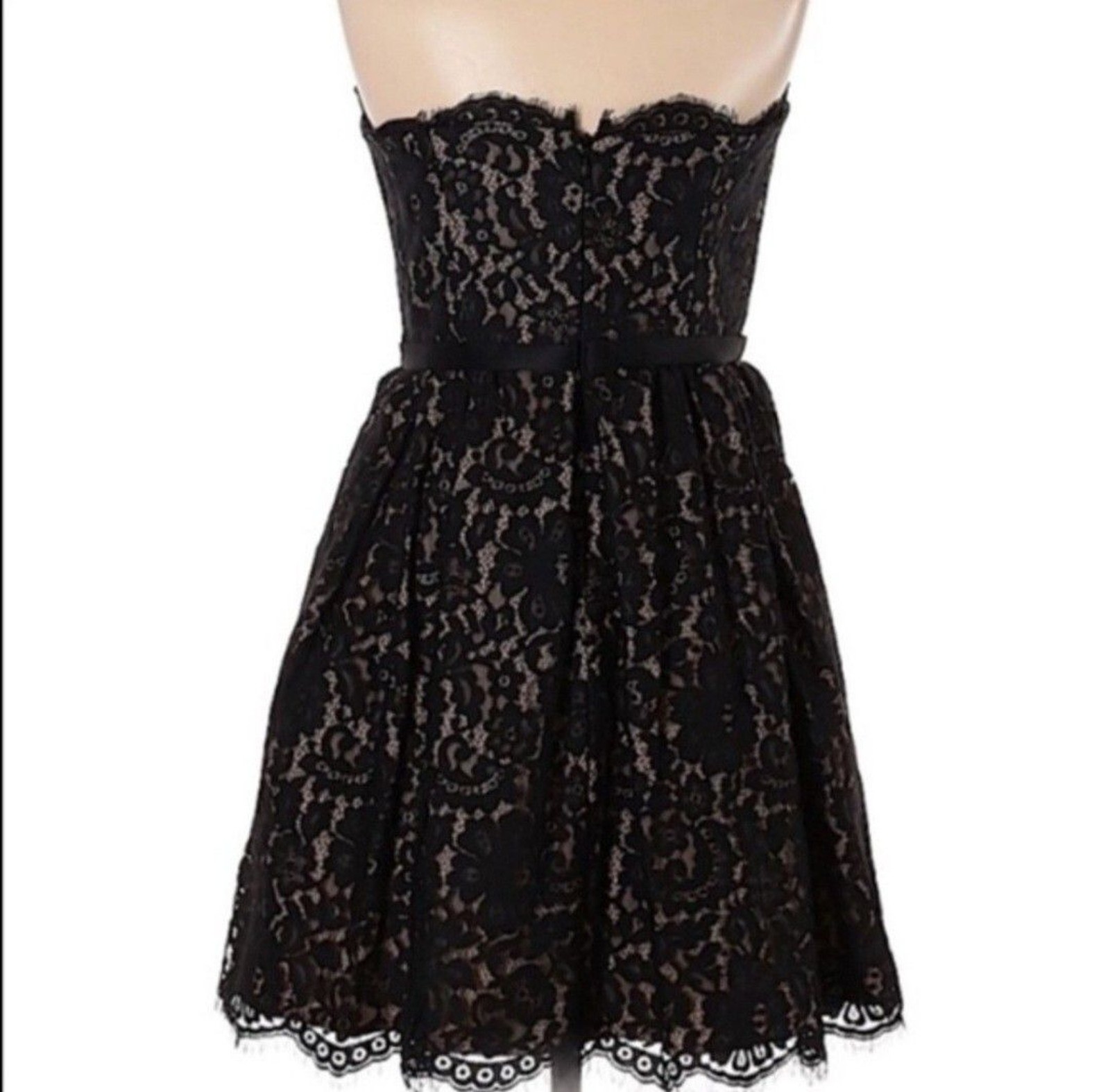 NEW Robert Rodriguez Women’s Dress Size 6 Black LBD Lace Cocktail Fit and Flare