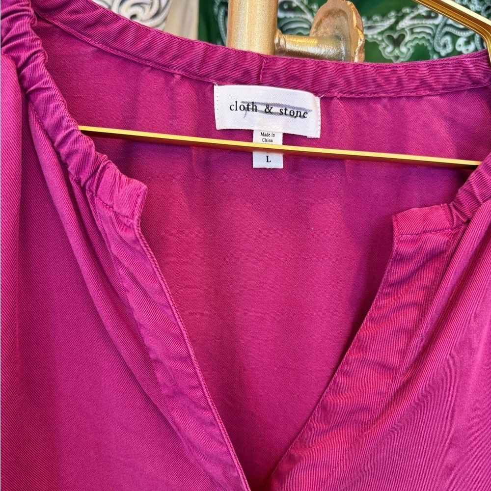 Cloth & Stone Magenta Button-Up Blouse