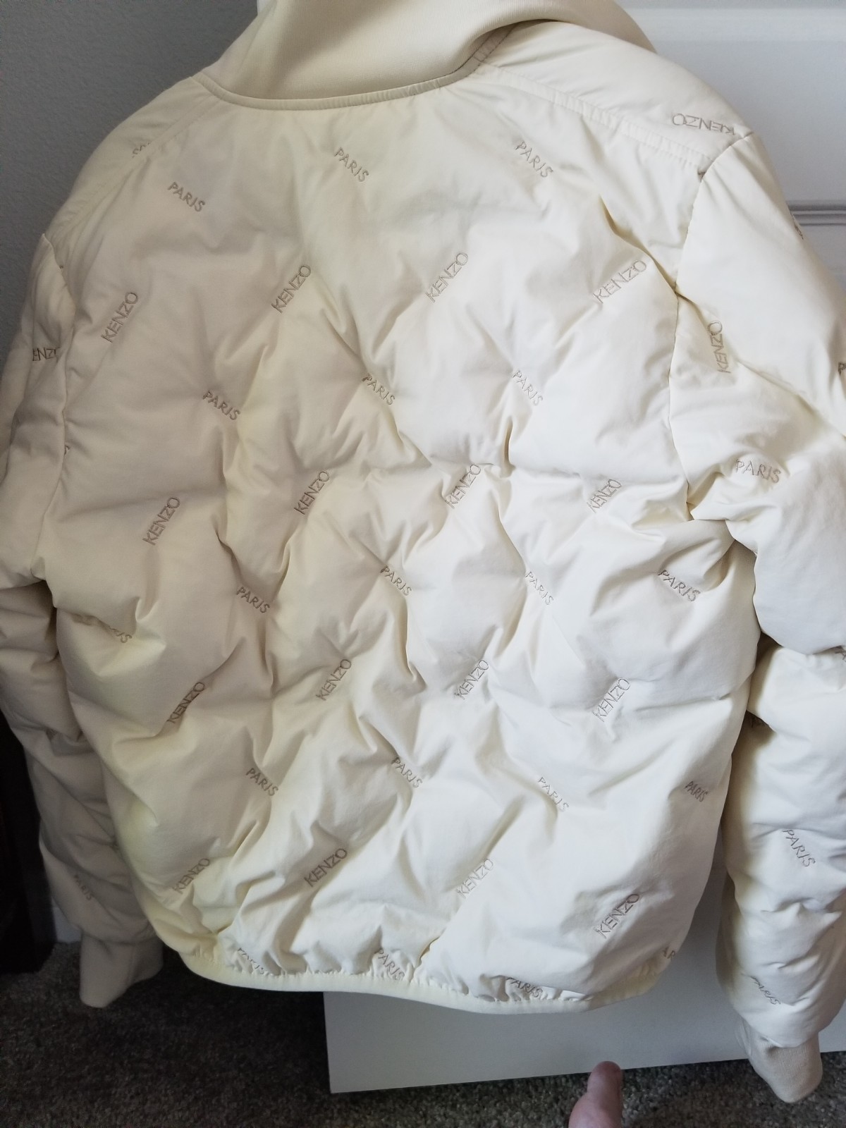 Kenzo puffer jacket. Size Small. Cream color. Polyester. Worn only 3 times