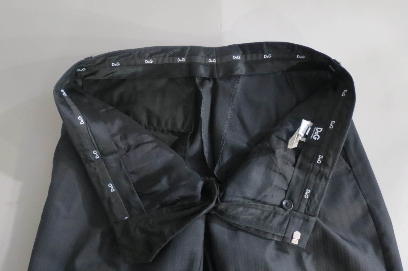 Dolce Gabbana Made in Italy Model-Regular Double Tonal black slim cut suit 40 R