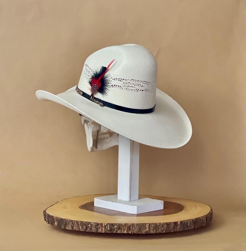 Bangora White Gus Style Cowboy hat, with an elastic sweat bandana