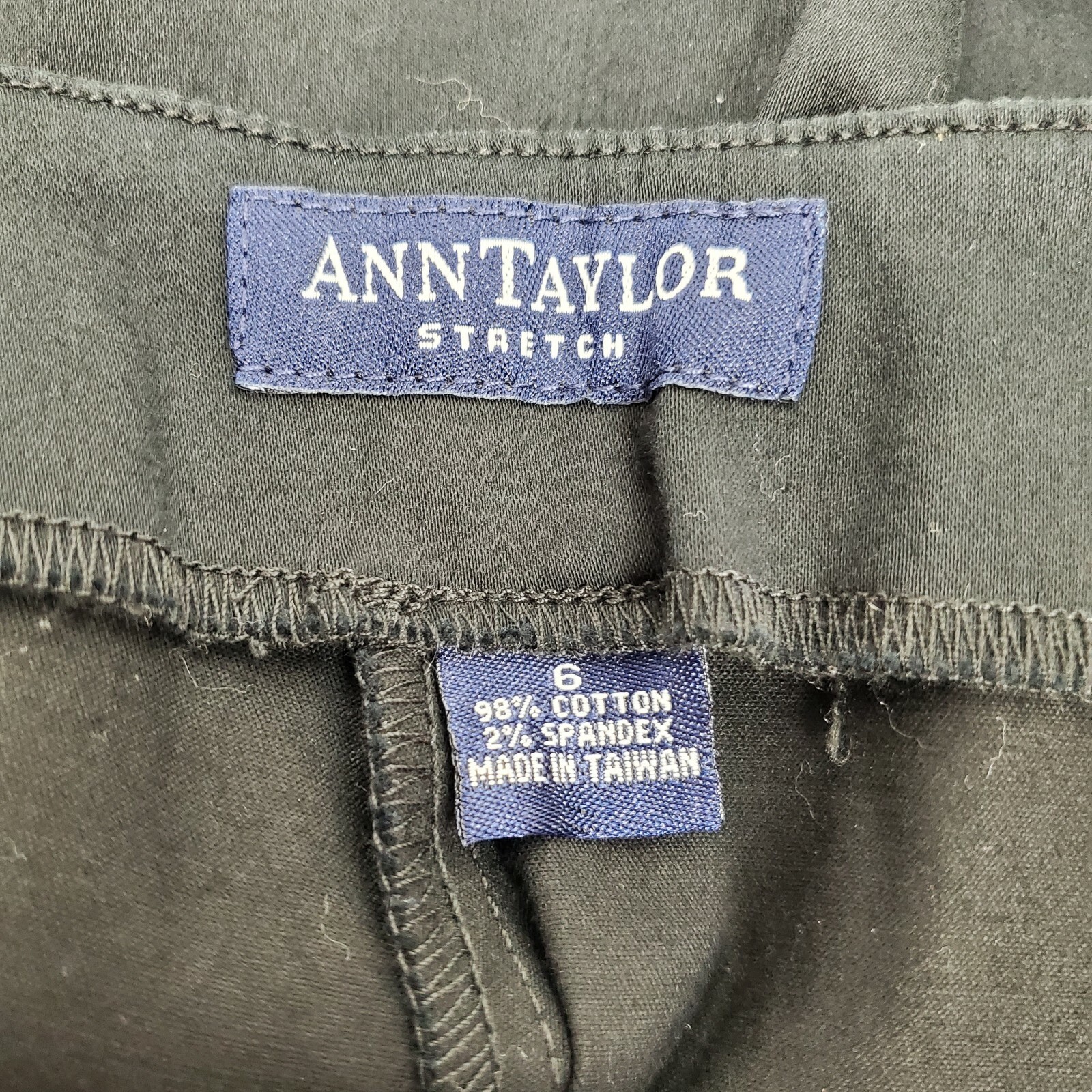 New Ann Taylor Womens Cropped Pants With Side Zipper Stretch 98%Cotton 2%Spandex