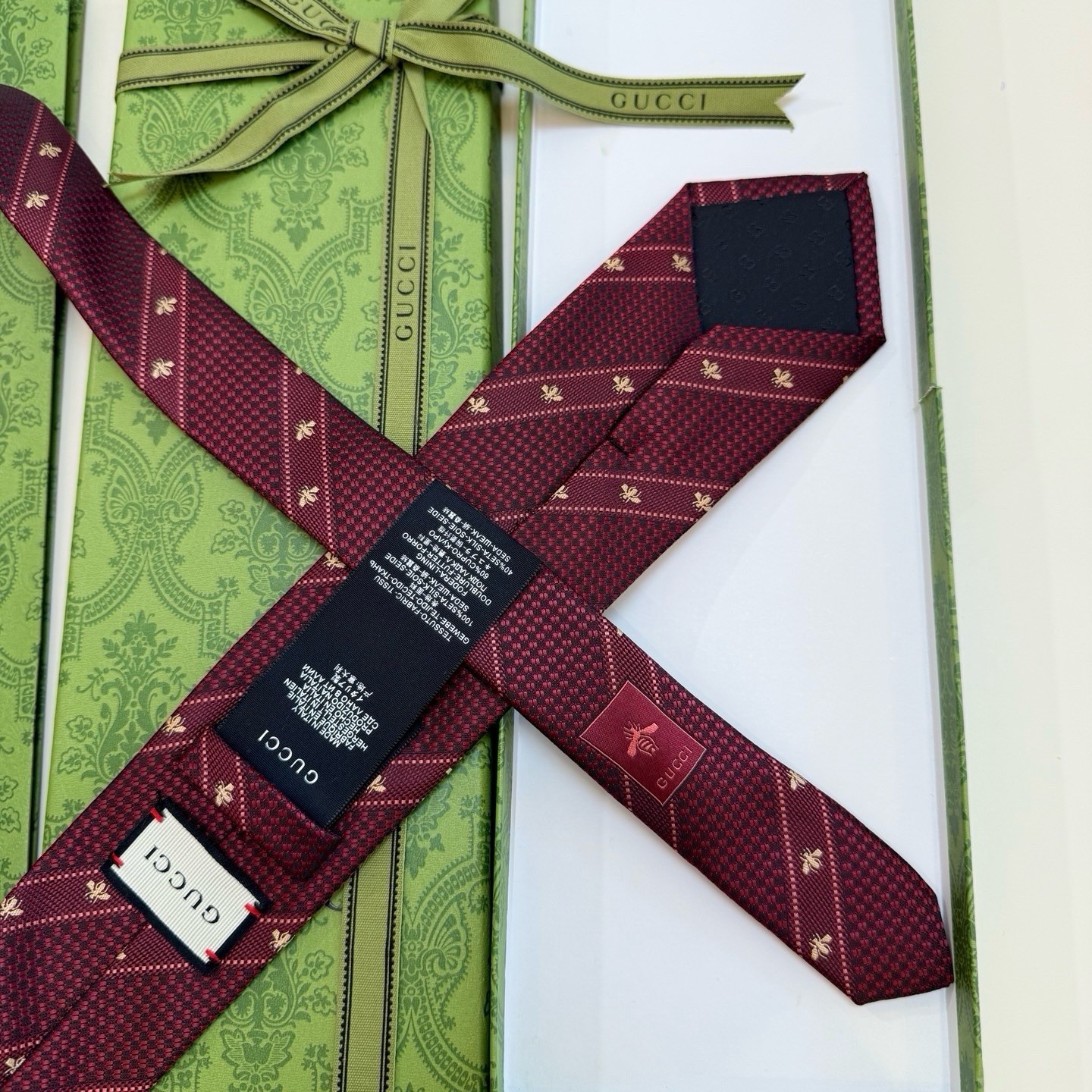 Gucci Burgundy Striped Silk Designer Tie for Men with Logo Theme/Accents