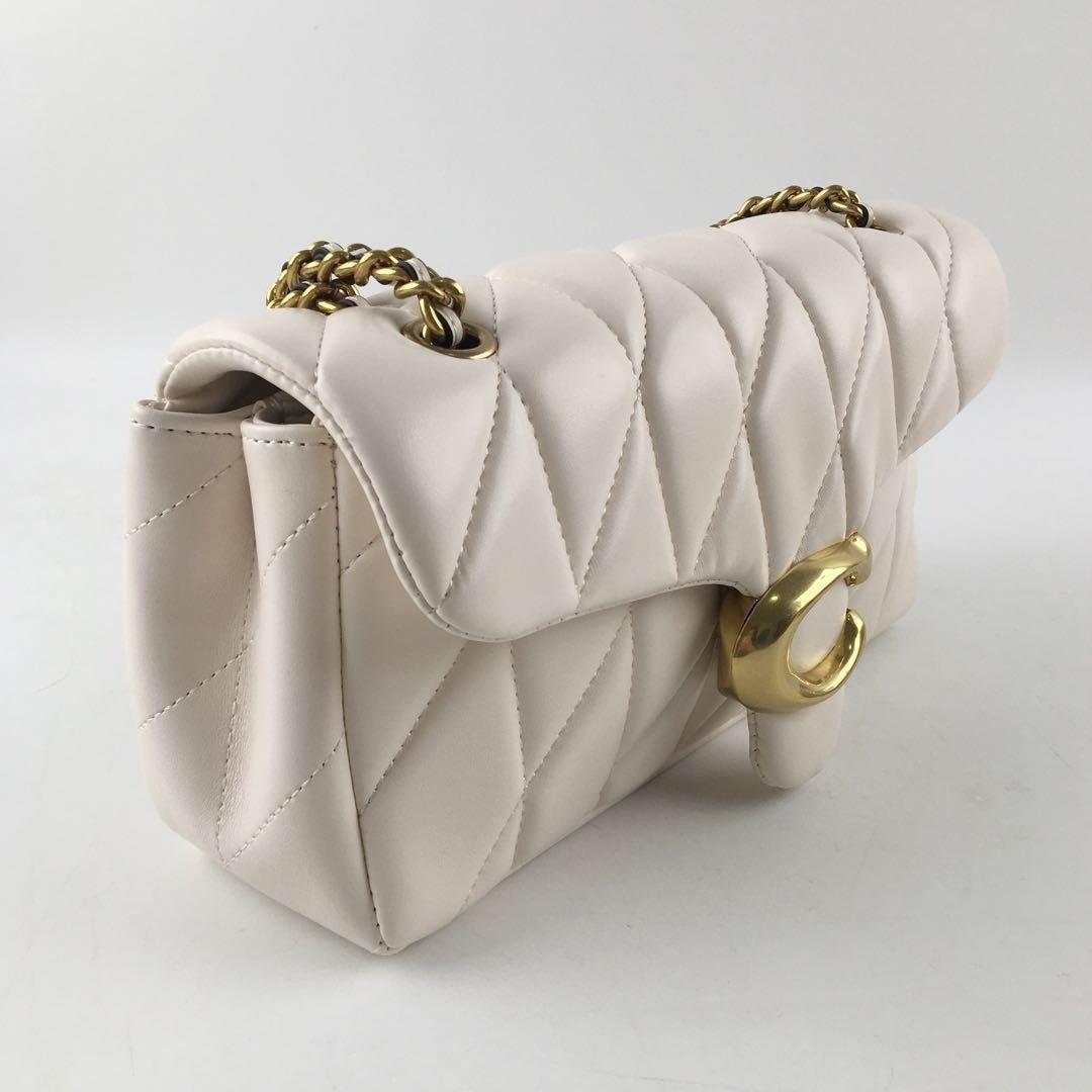 COACH Tabby 26 Quilted Shoulder Bag Leather White/Gold CP150 outlet New from JPN