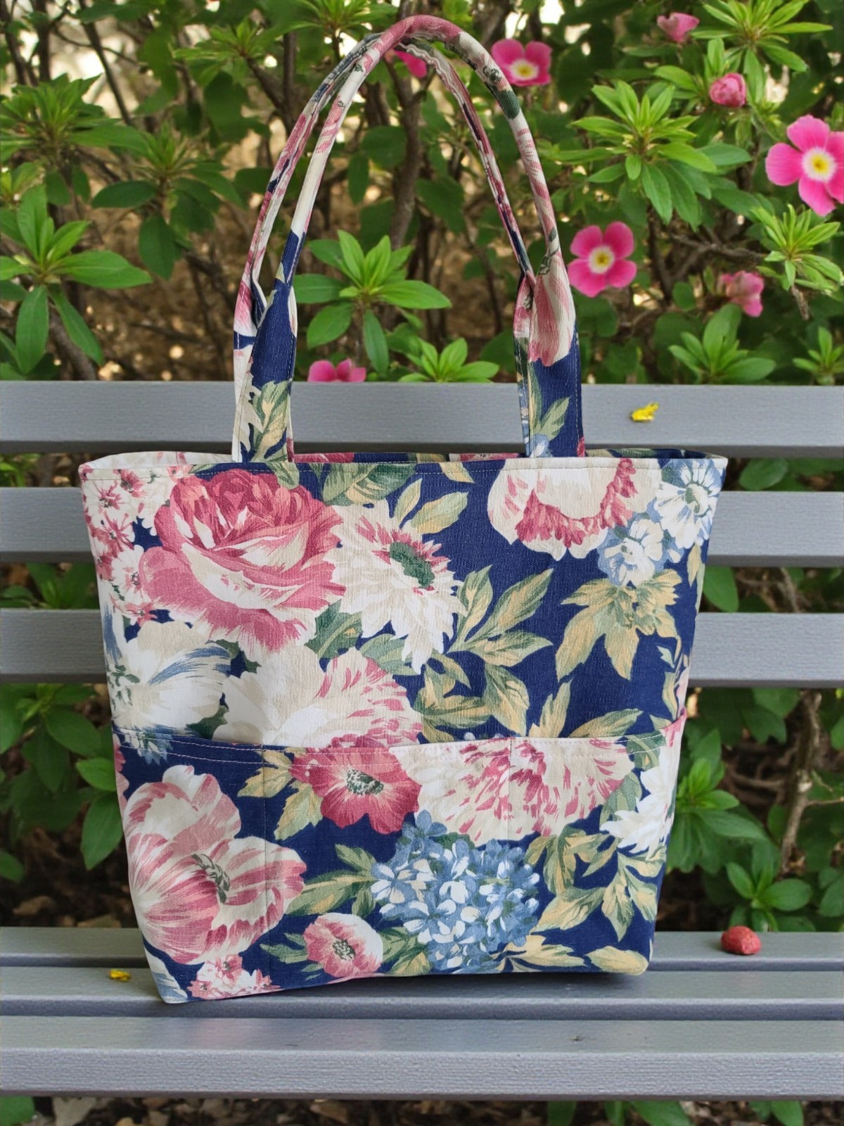 BUBULINAS Handmade Fabric Tote, inside/outside pockets, lined and zipper closure
