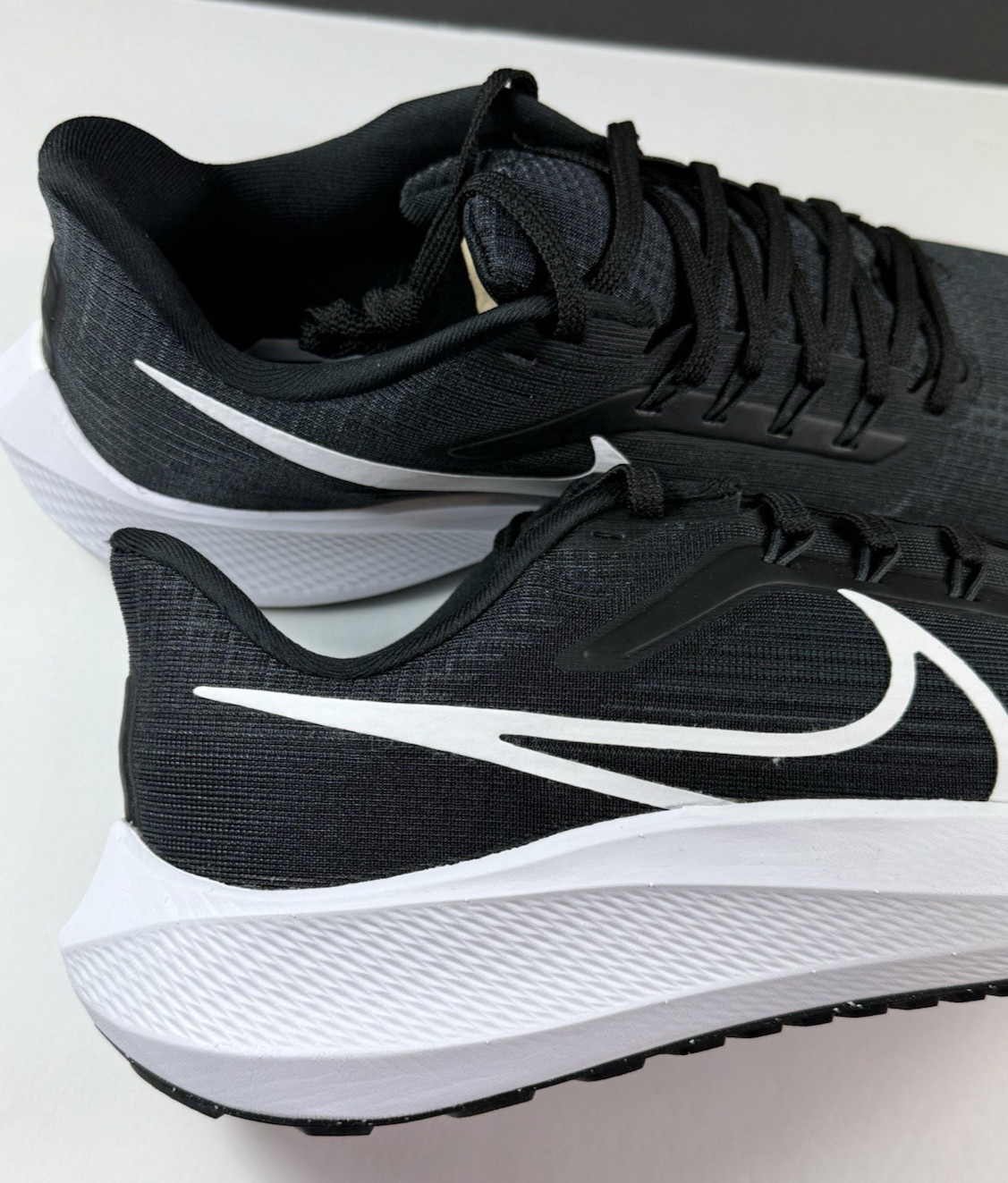 Nike Air Zoom Pegasus 39 / Black Dark Smoke Gray – DH4071-001 Reg Price $125