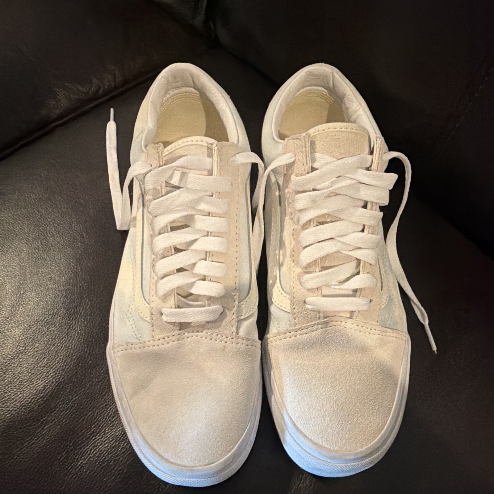 VANS Old Skool Men’s Low Top Lace-Up Sneakers White Solid Rubber Outsole