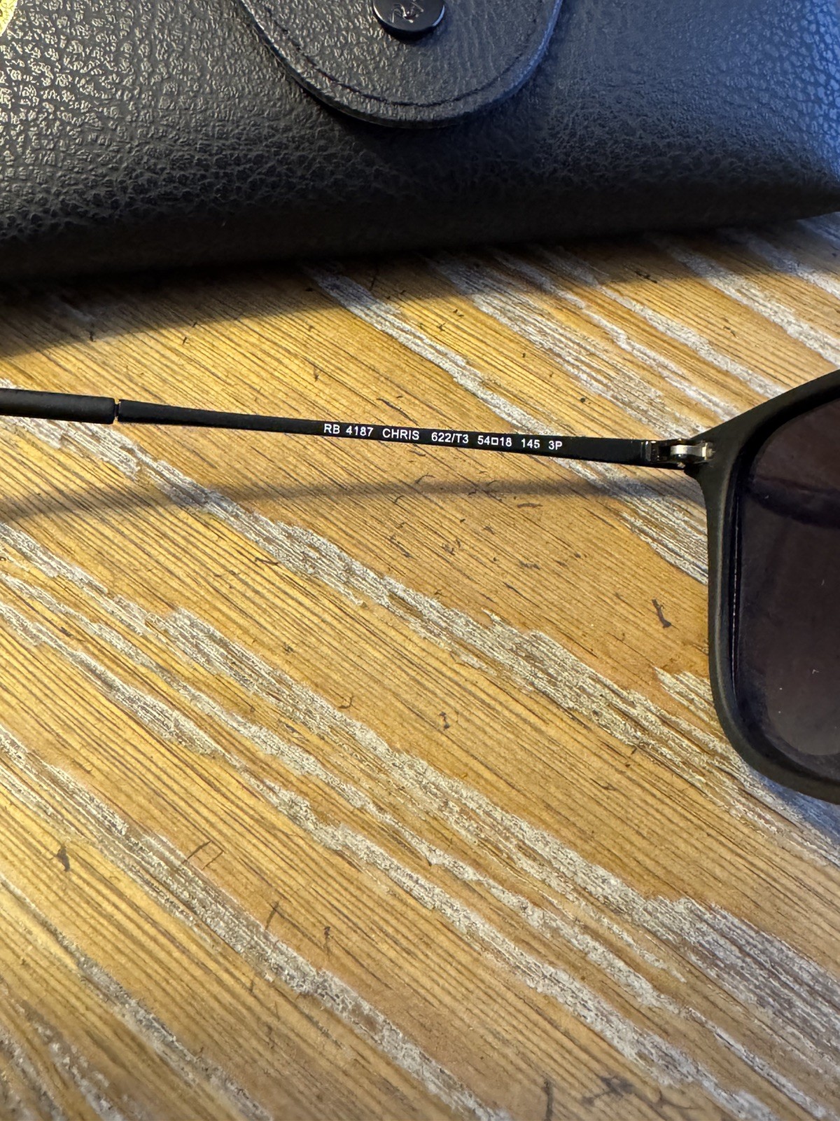 New Ray-Ban RB4186 CHRIS GRADIENT GRAY 54/18MM – MATTE RUBBER BLACK Sunglasses