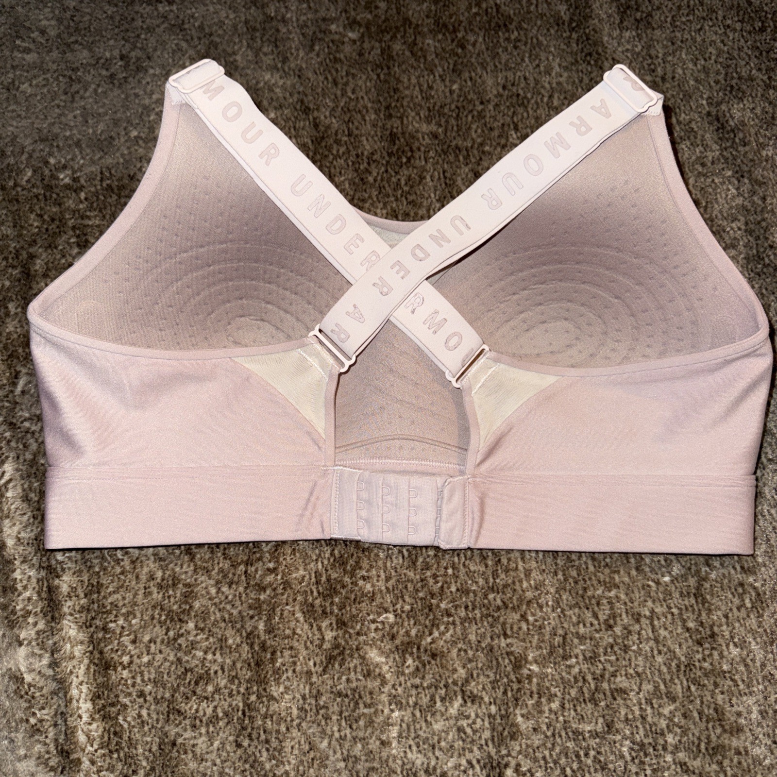 Pre Owned Under Armour Nude Beige Crossback Fitted Sports Bra Logo Large L