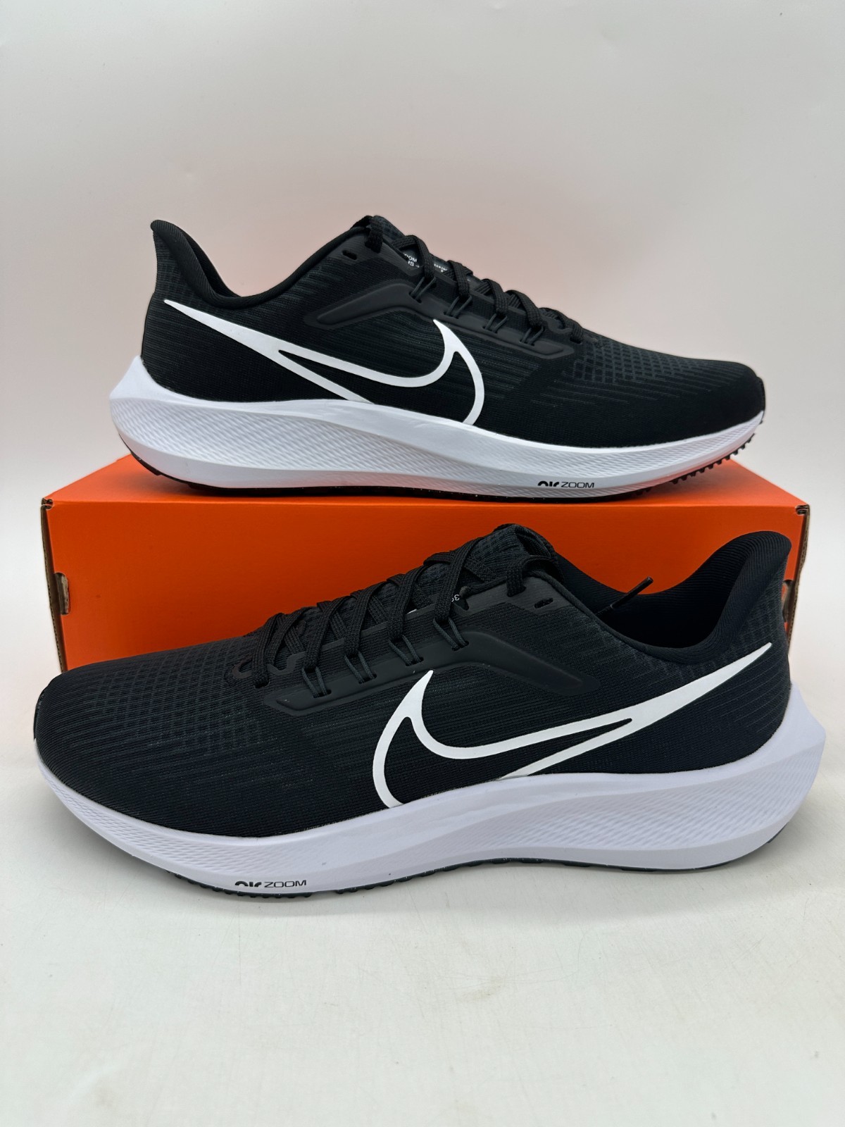 Nike Air Zoom Pegasus 39 Men’s Size 11.5 Black White Athletic Shoes DH4071 001
