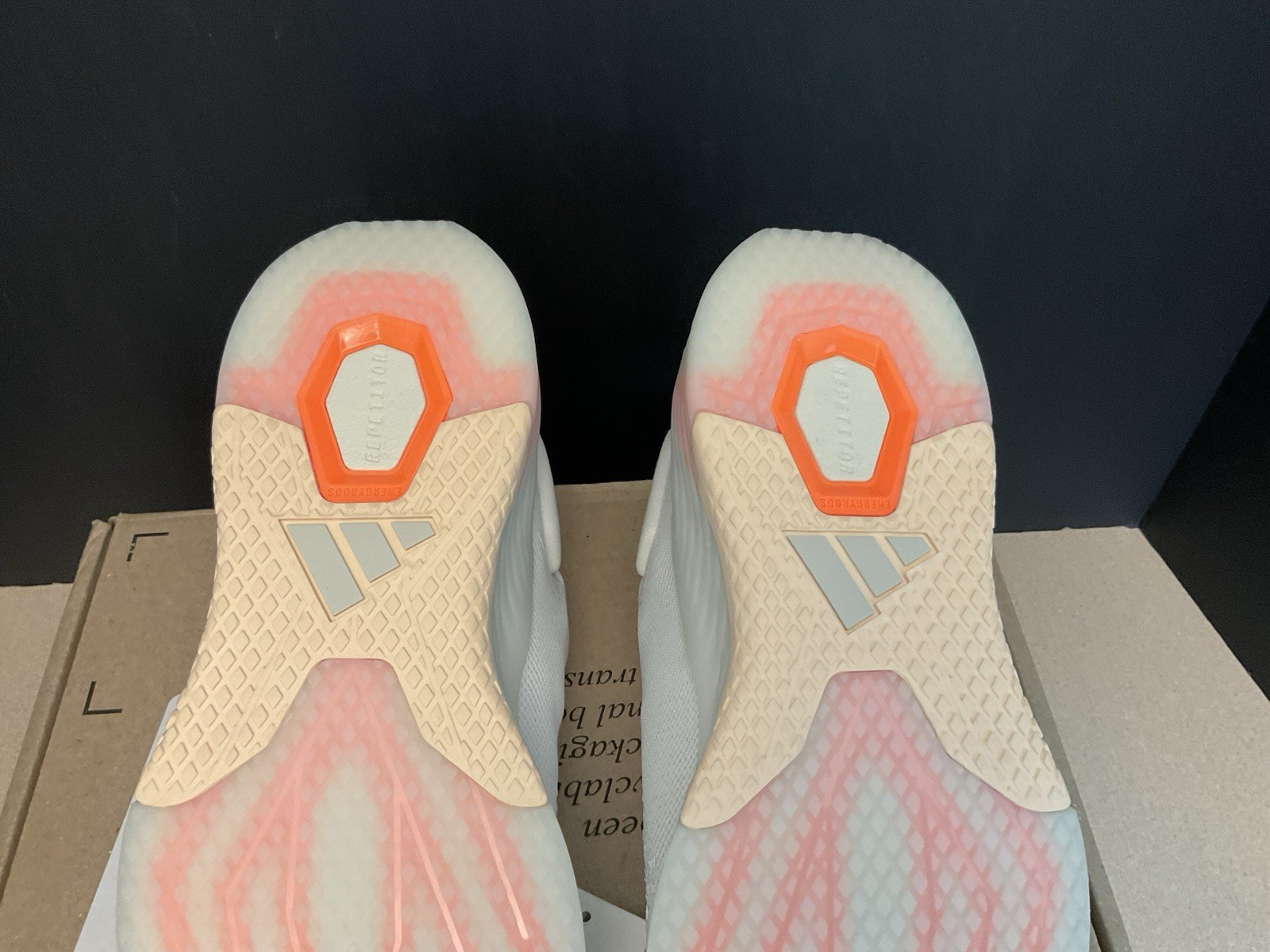 New! Womens Adidas Dropset 4 Power Training Shoes. Size 8.5. Awesome Shoes!